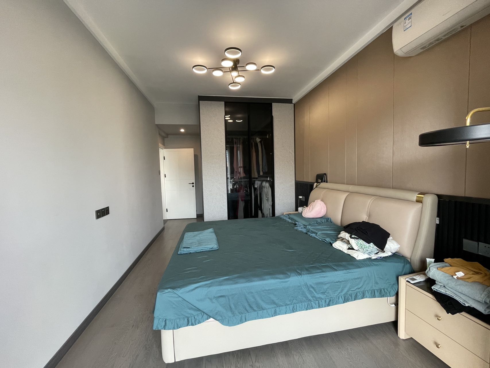 香江豪苑 3室2厅2卫 75.0万 香江豪苑 3室2厅2卫 75.0万室内图