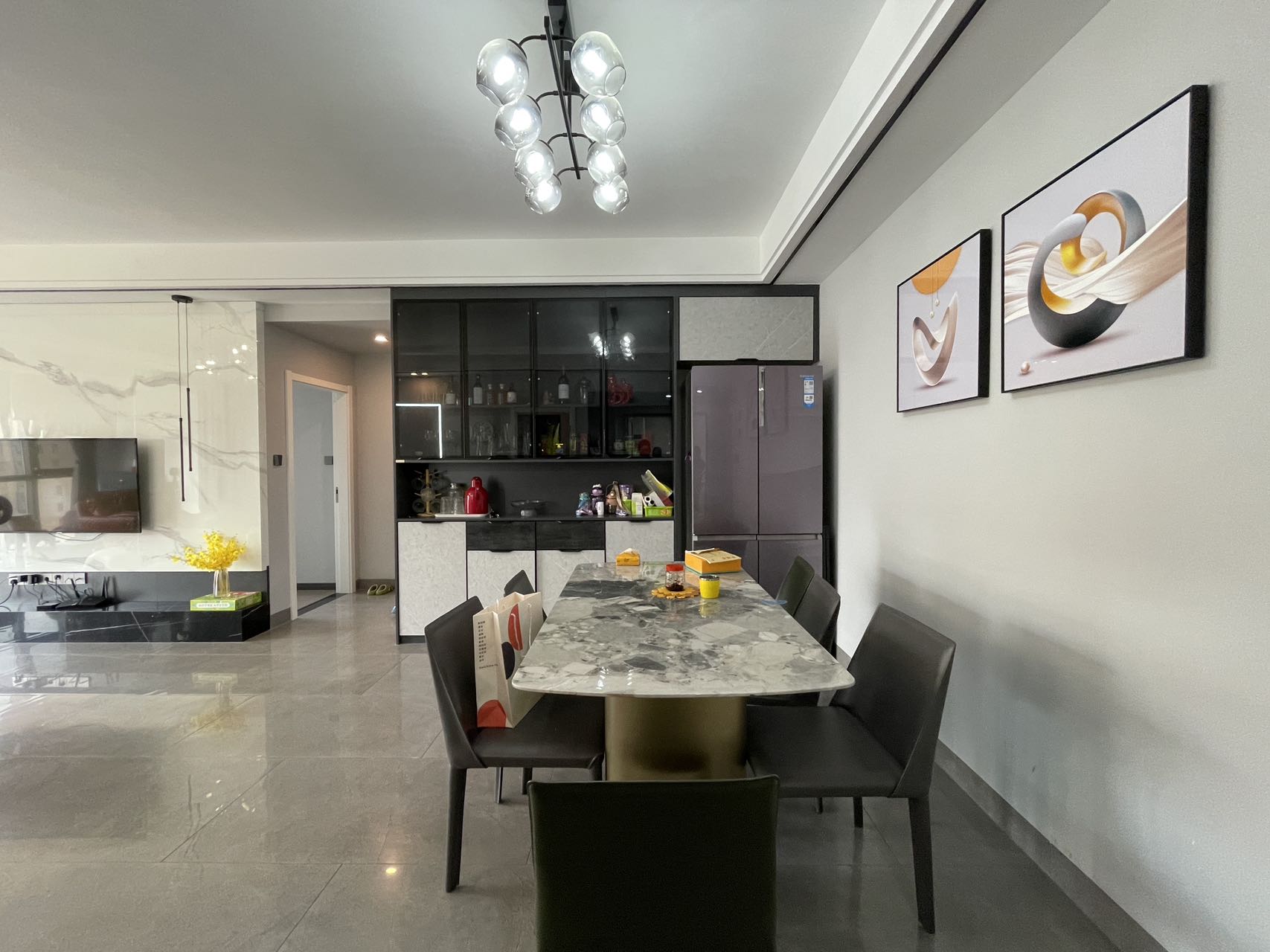 香江豪苑 3室2厅2卫 75.0万 香江豪苑 3室2厅2卫 75.0万室内图