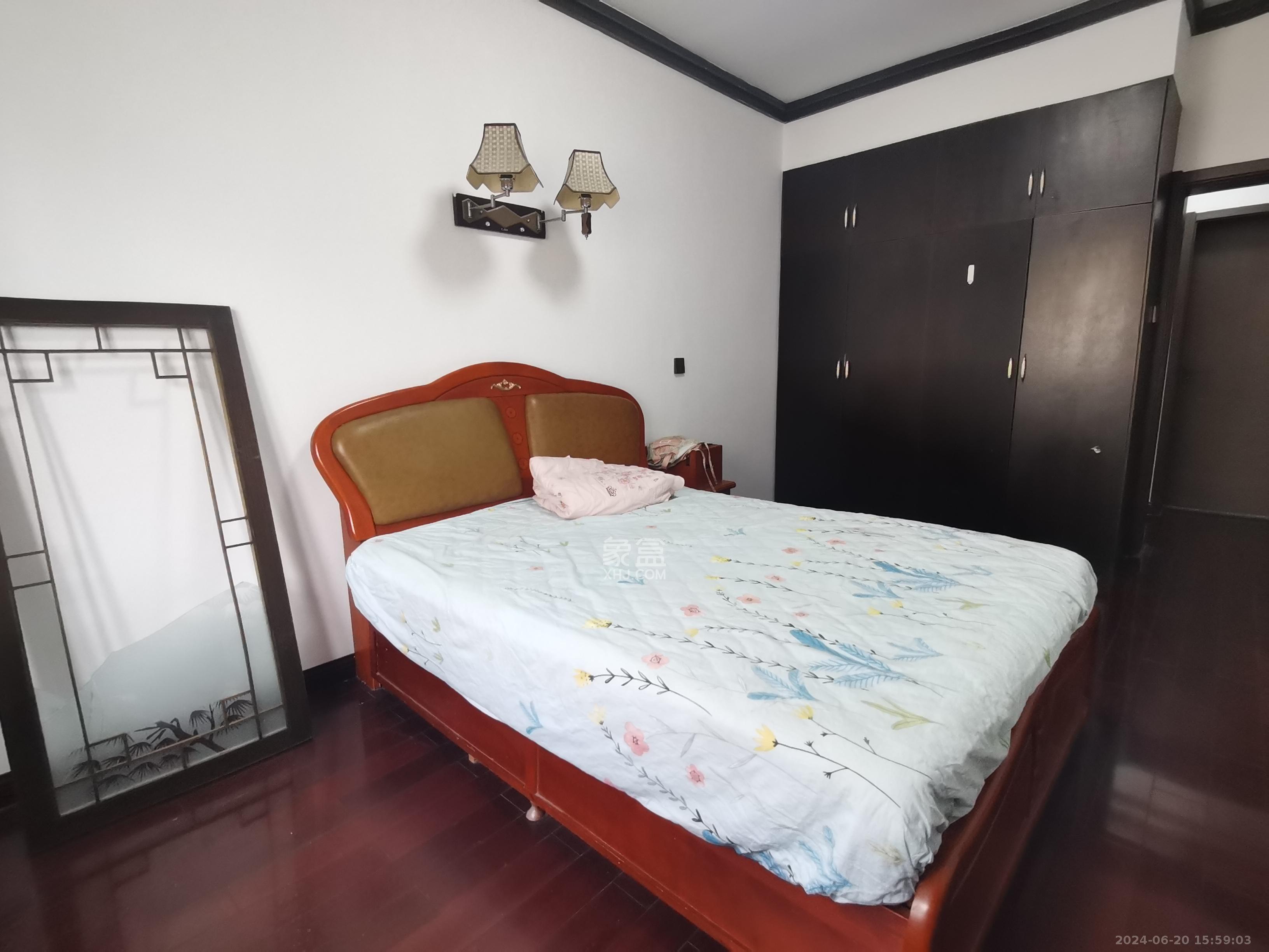 银杏家园（望城坡老虎岭天顶信用社宿舍）  3室2厅2卫   2700.00元/月室内图