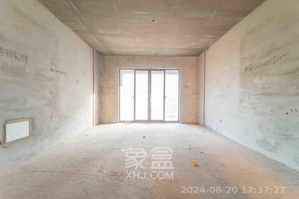 艺源颂雅小区（719街区）  4室2厅1卫   1200.00元/月室内图1