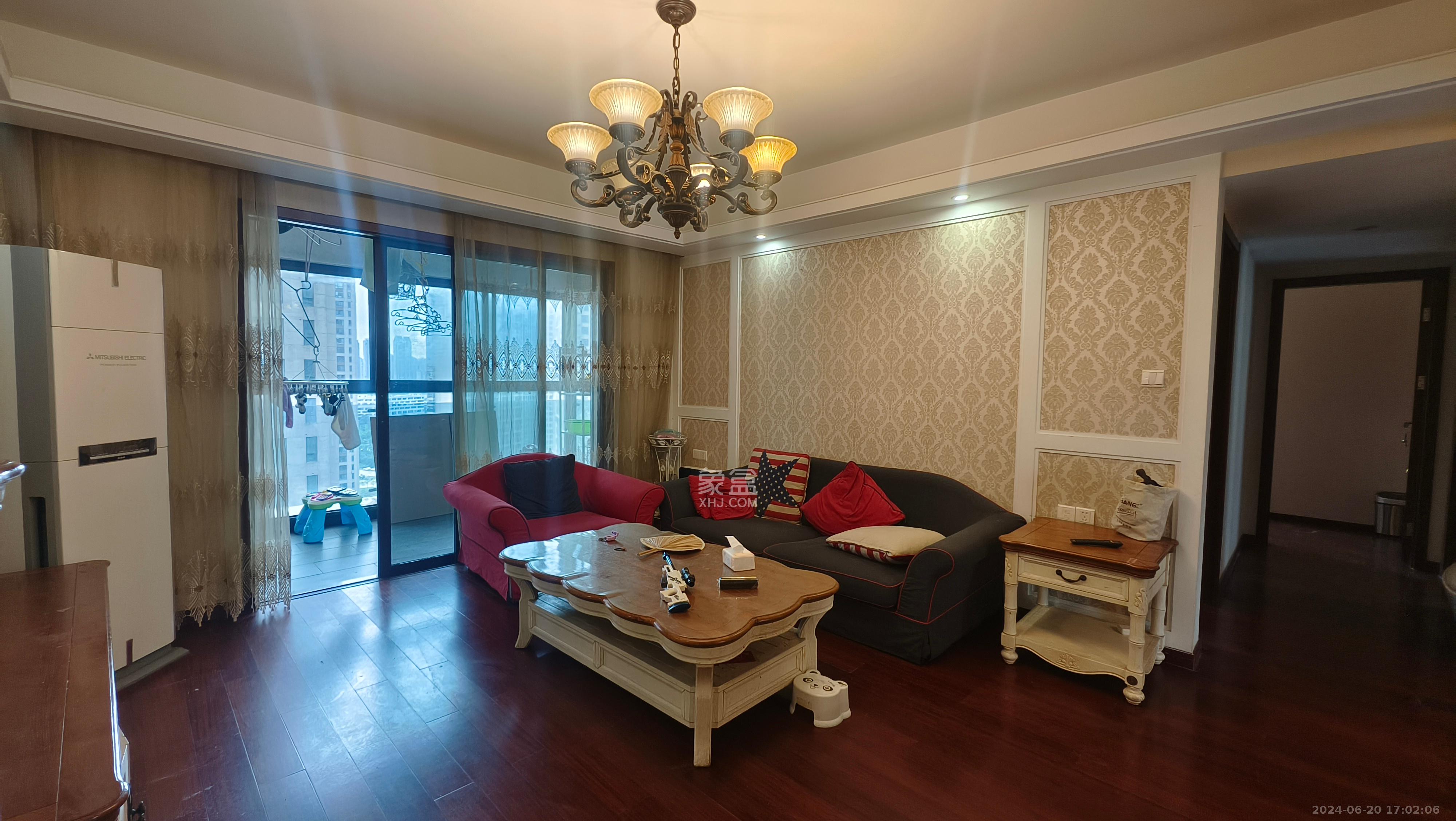 达美D6区 4室2厅2卫 3300.0元/月 达美D6区 4室2厅2卫 3300.0元/月室内图