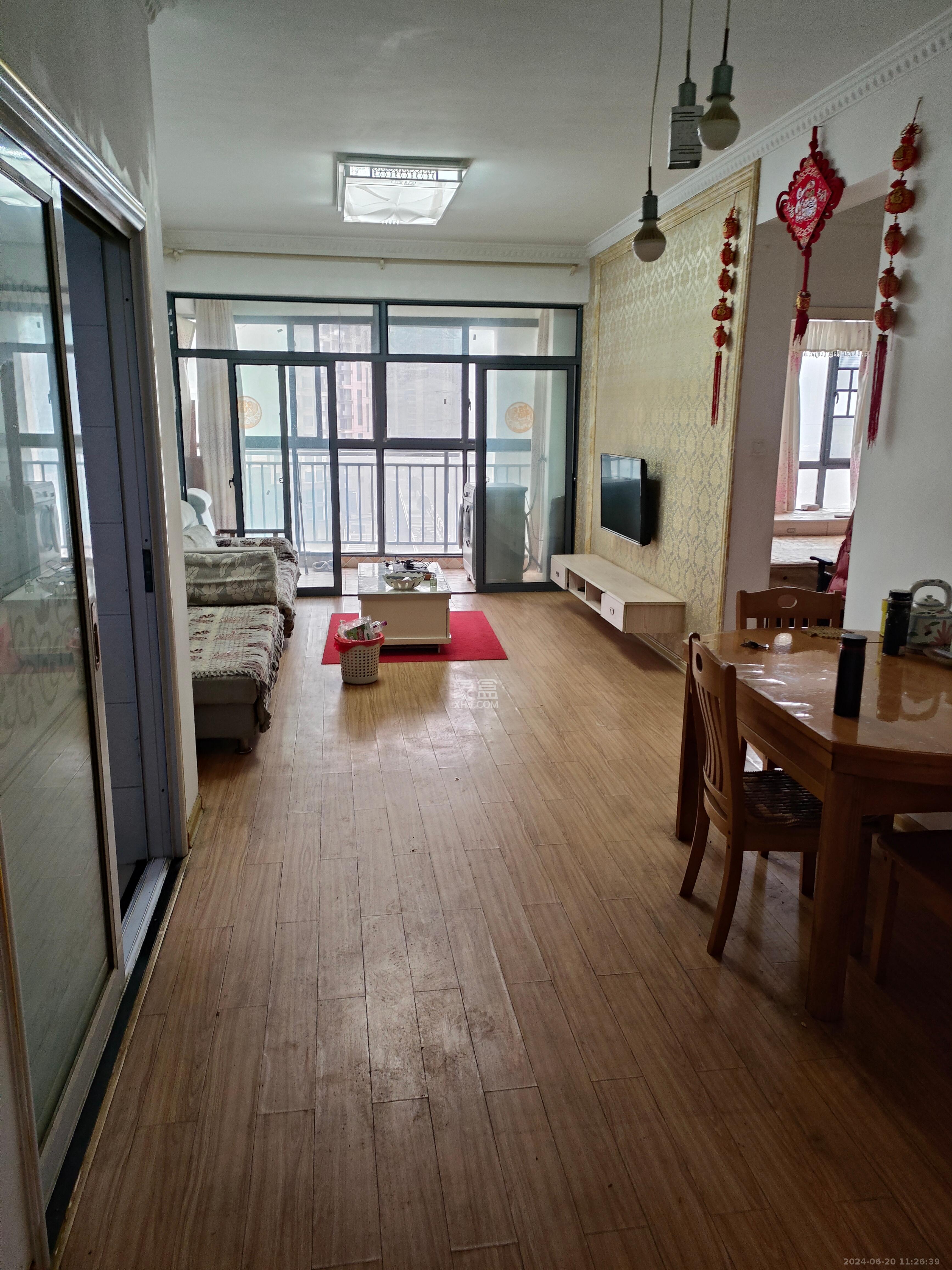 浩龙音乐界  3室2厅1卫   1700.00元/月室内图