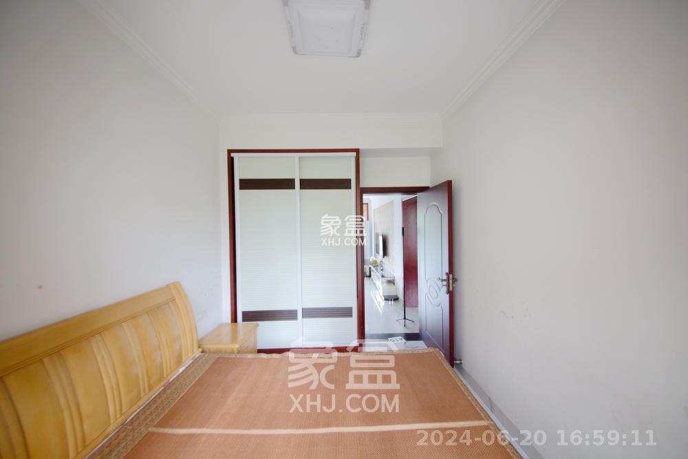 新华都万家城  3室2厅2卫   2800.00元/月室内图