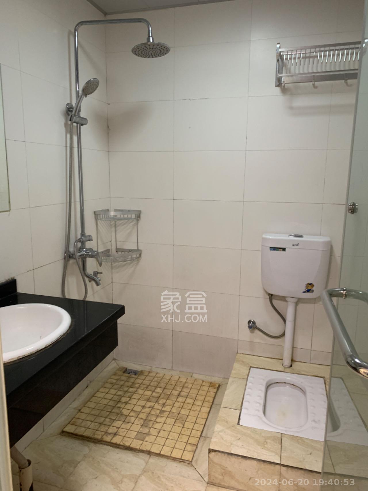 万象凯旋湾  1室1厅1卫   1500.00元/月室内图