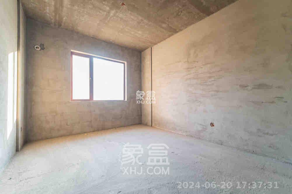 艺源颂雅小区（719街区）  4室2厅1卫   1200.00元/月室内图