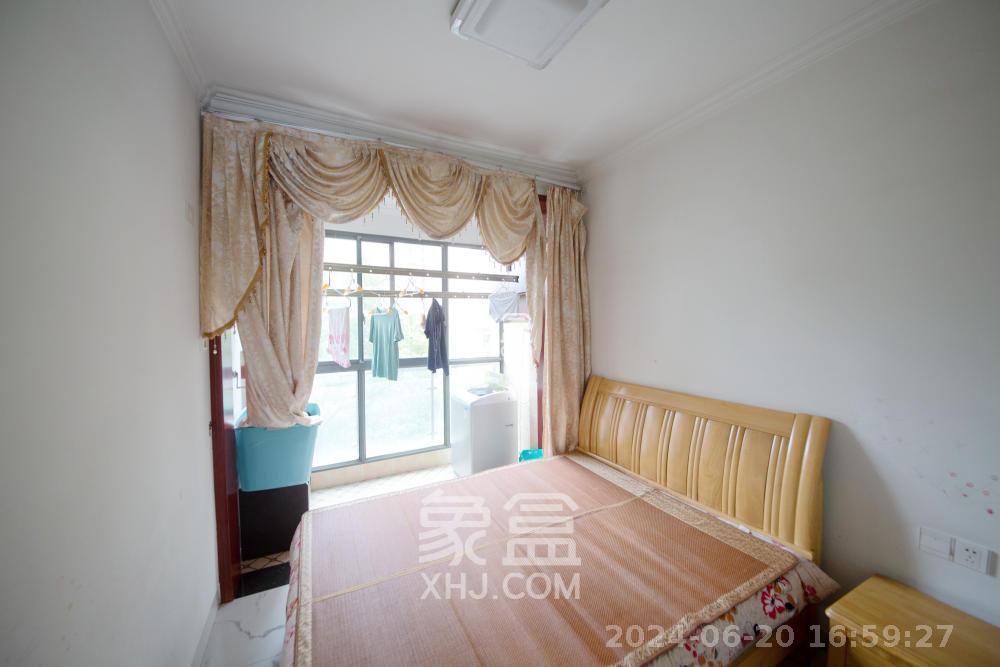 新华都万家城  3室2厅2卫   2800.00元/月室内图