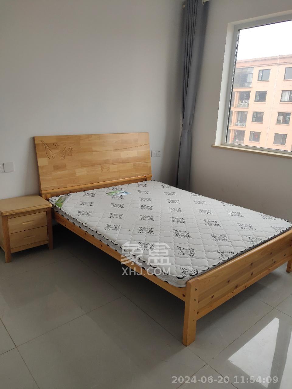 丽发新城  1室2厅3卫   2200.00元/月室内图