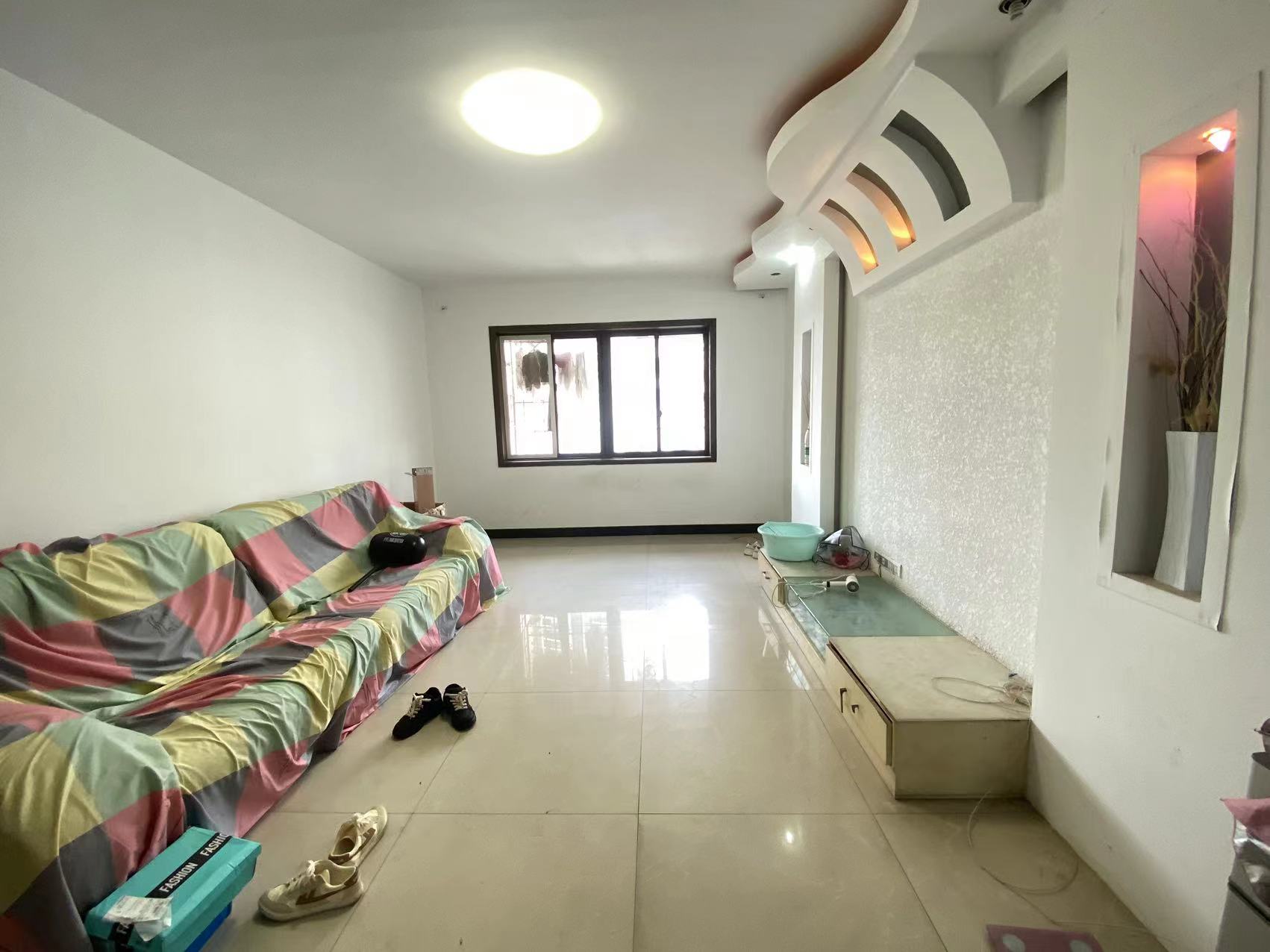 银滨楼  1室0厅0卫    49.0万 银滨楼  1室0厅0卫    49.0万室内图