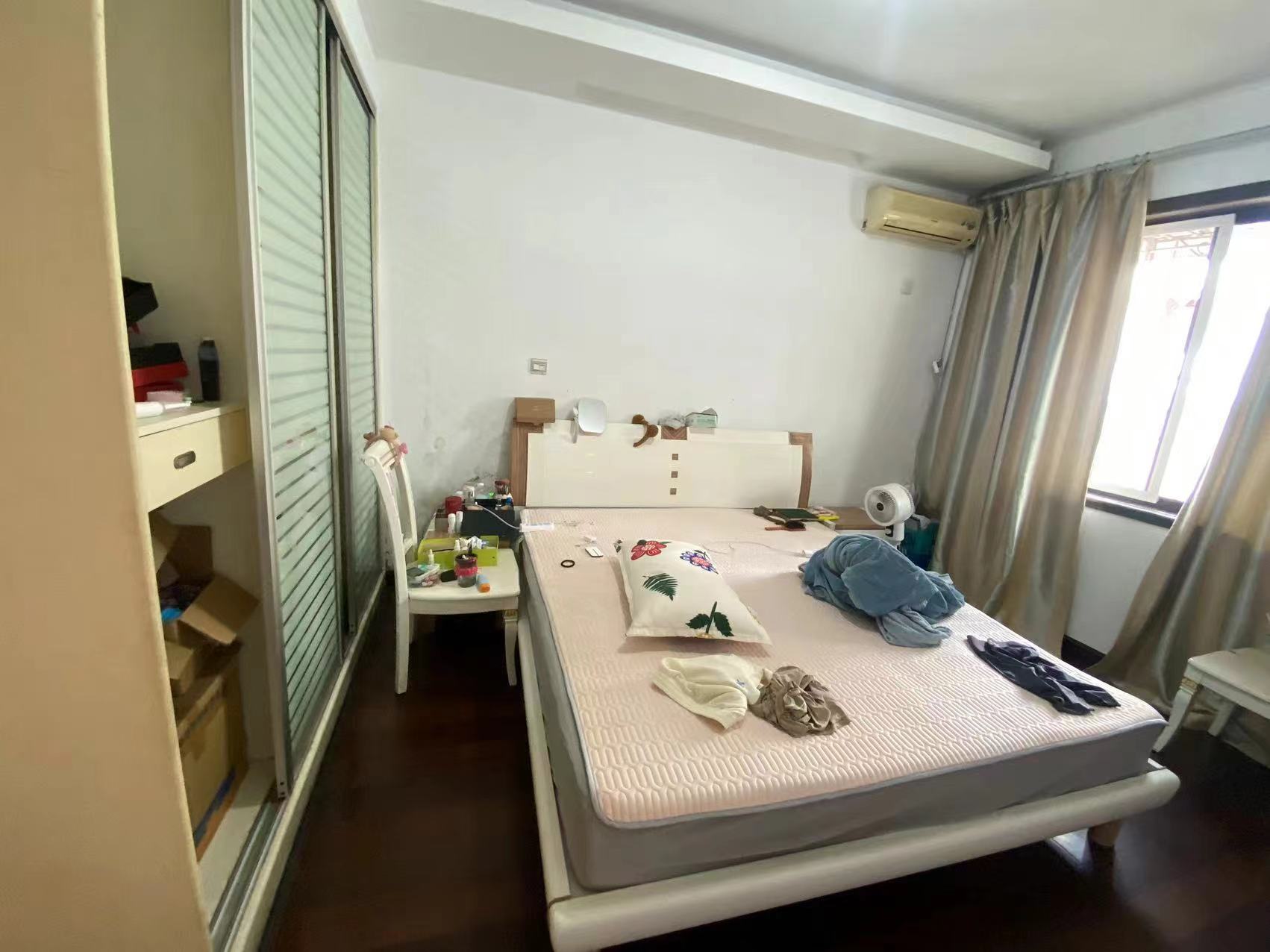 银滨楼  1室0厅0卫    49.0万 银滨楼  1室0厅0卫    49.0万室内图