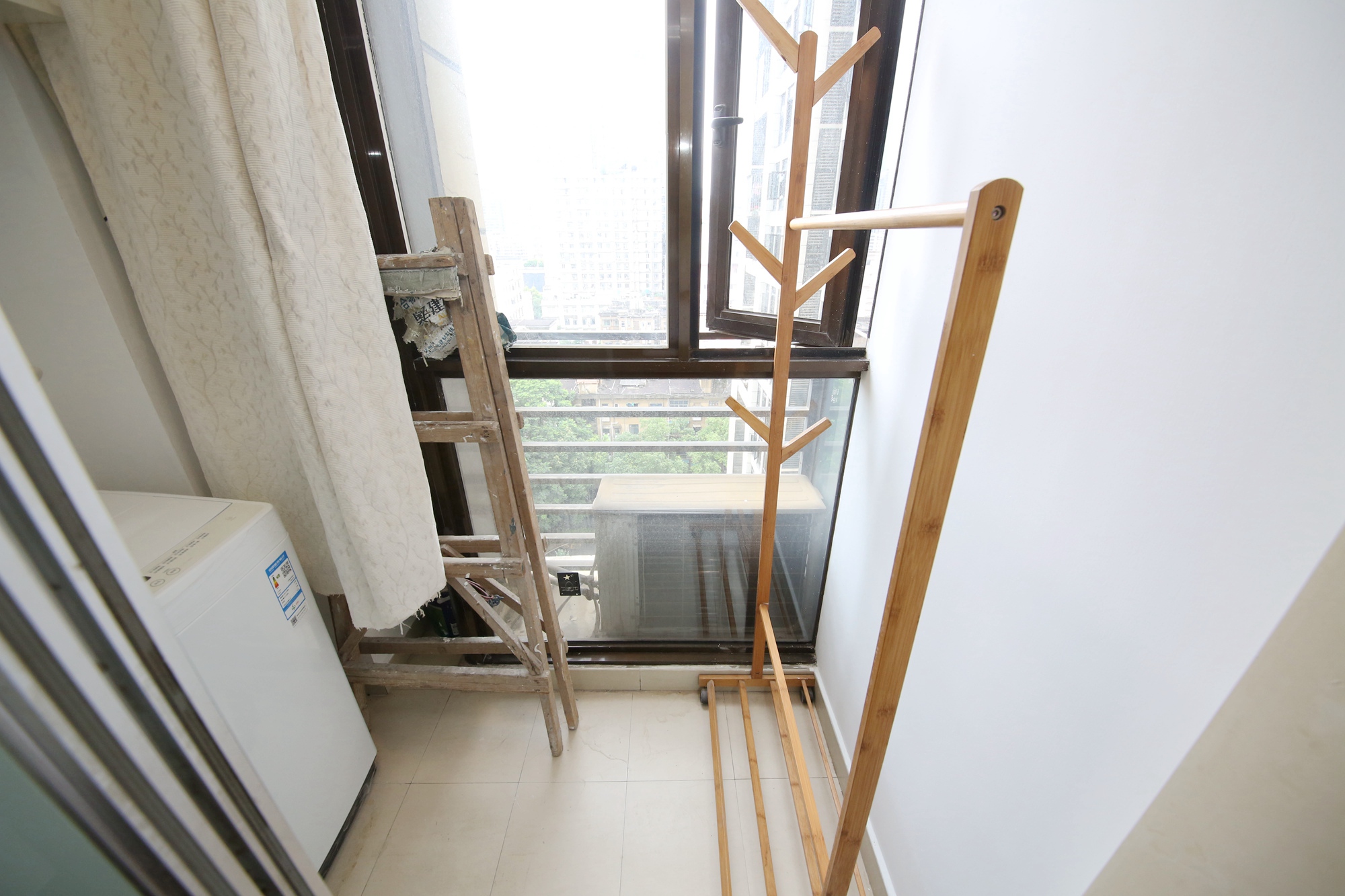 铂宫  1室1厅1卫   64.50万阳台