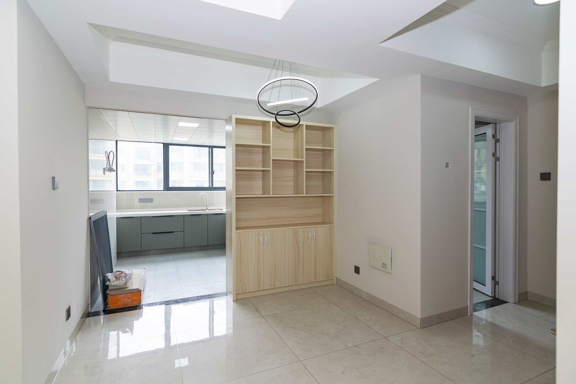 澳海澜庭 3室2厅2卫 78.0万 澳海澜庭 3室2厅2卫 78.0万客厅