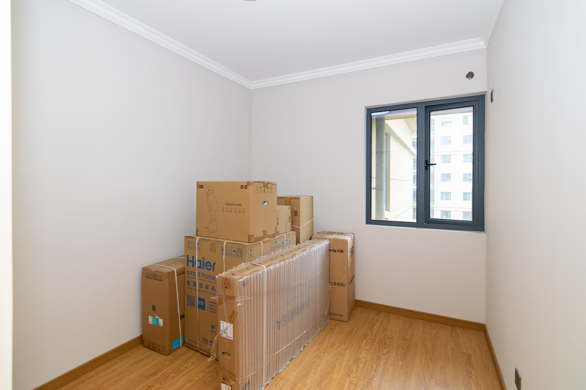 澳海澜庭 3室2厅2卫 78.0万 澳海澜庭 3室2厅2卫 78.0万卧室