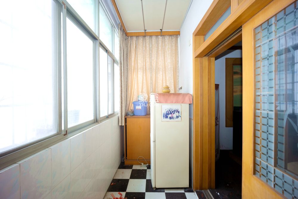 解放四村626號(長沙市三醫(yī)院宿舍)  2室1廳1衛(wèi)   46.50萬