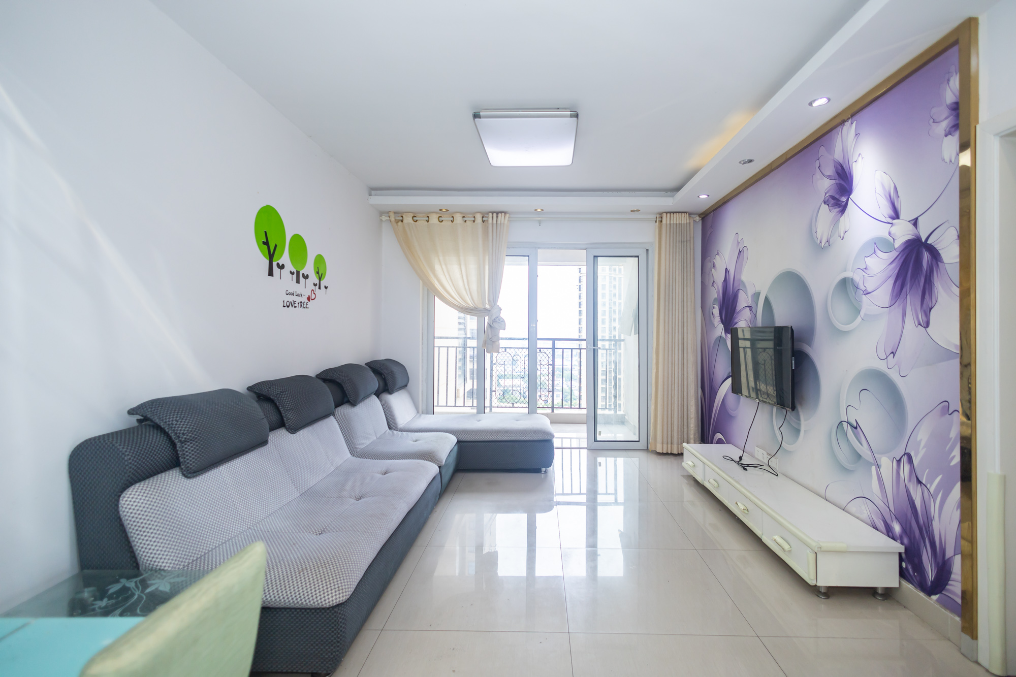 金科时代中心 3室2厅2卫 80.79万 金科时代中心 3室2厅2卫 80.79万客厅