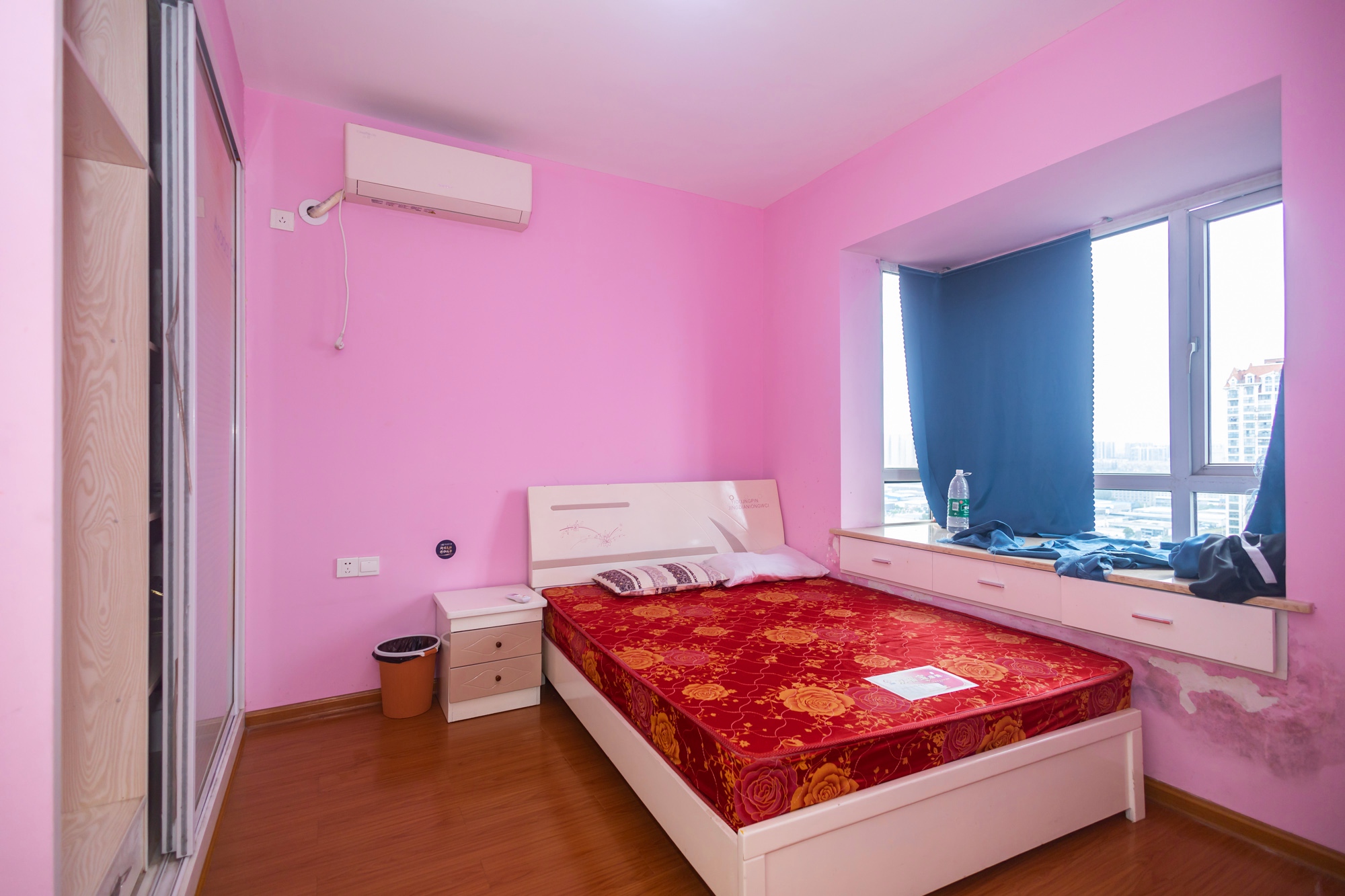 金科时代中心 3室2厅2卫 80.79万 金科时代中心 3室2厅2卫 80.79万卧室