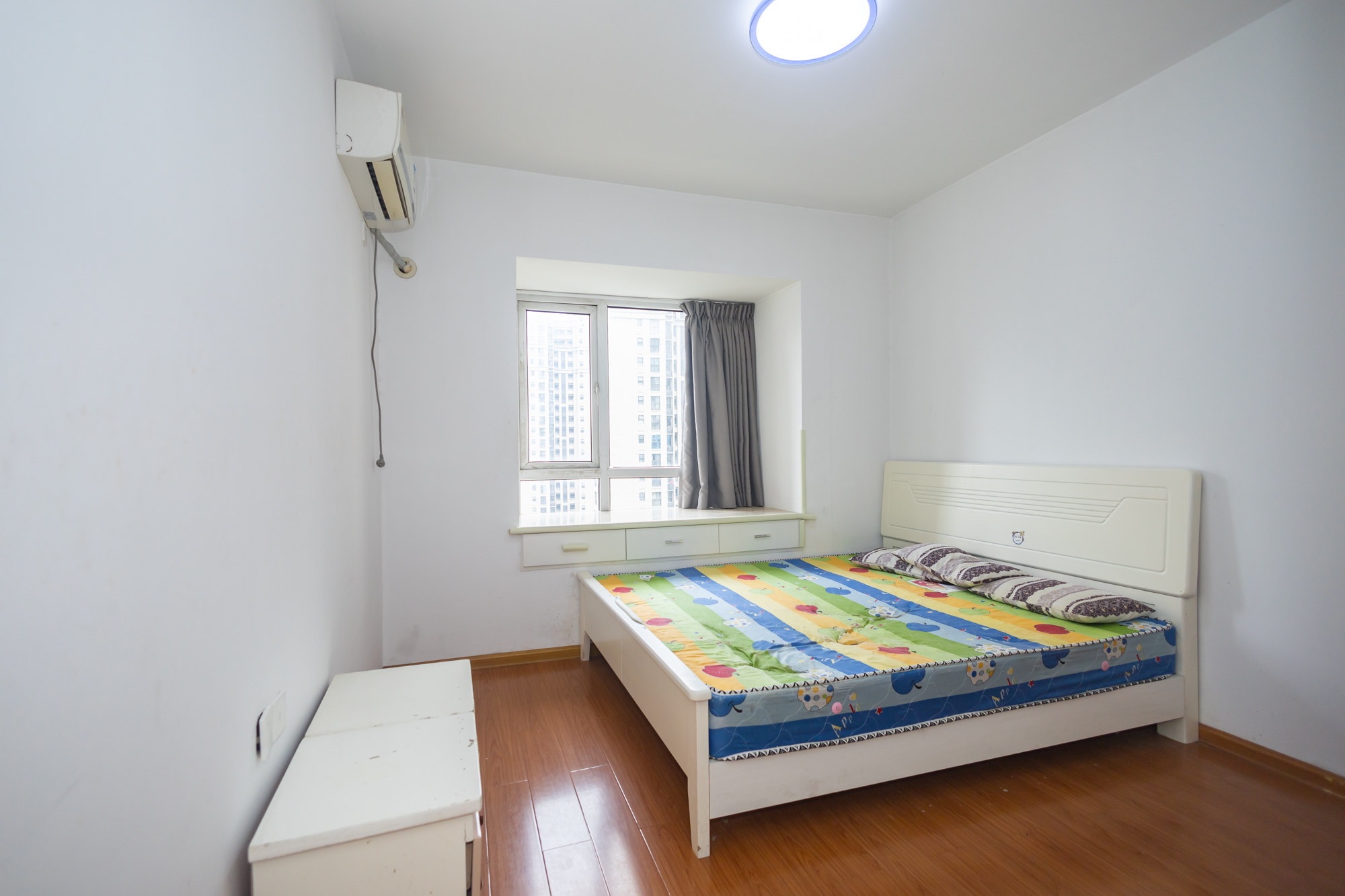 金科时代中心 3室2厅2卫 80.79万 金科时代中心 3室2厅2卫 80.79万卧室