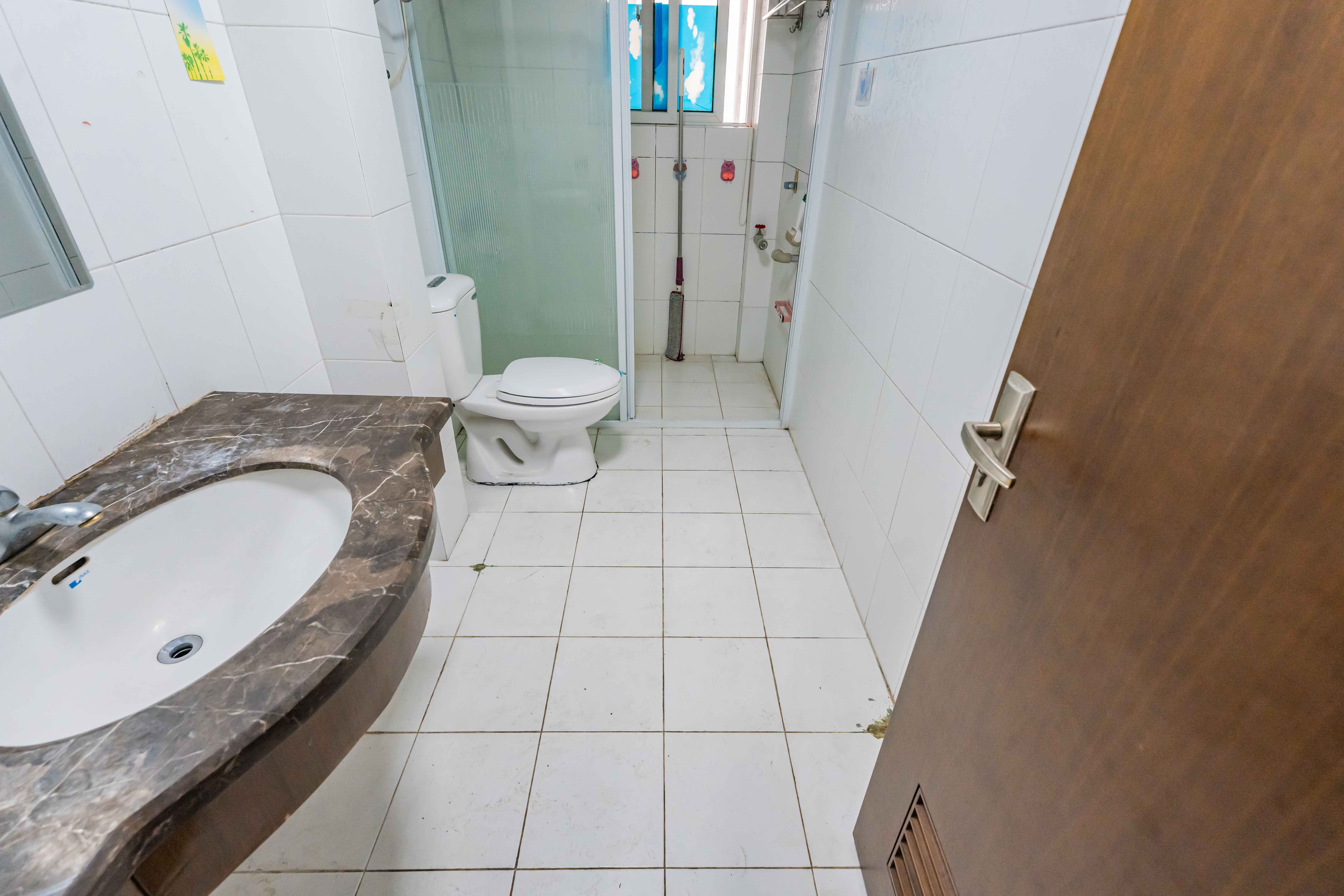 圣爵菲斯  3室2厅1卫    99.8万 圣爵菲斯  3室2厅1卫    99.8万卫生间