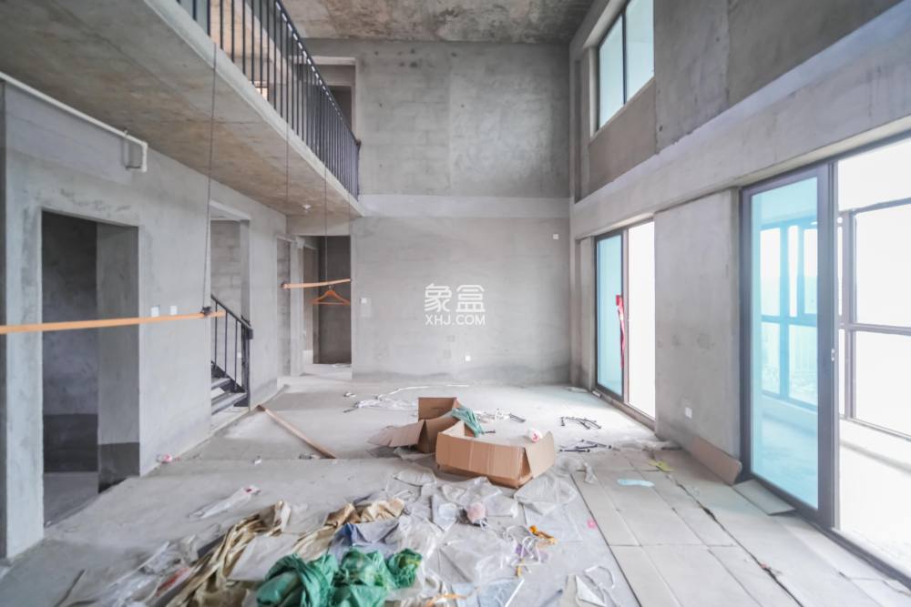 明昇壹城（明昇时代广场）二期  5室2厅3卫   340.00万