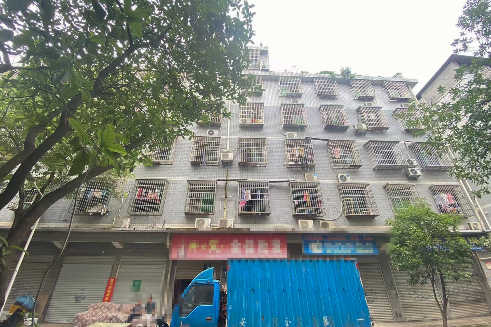 松雅安置小区 4室2厅2卫 88.0万 松雅安置小区 4室2厅2卫 88.0万其他