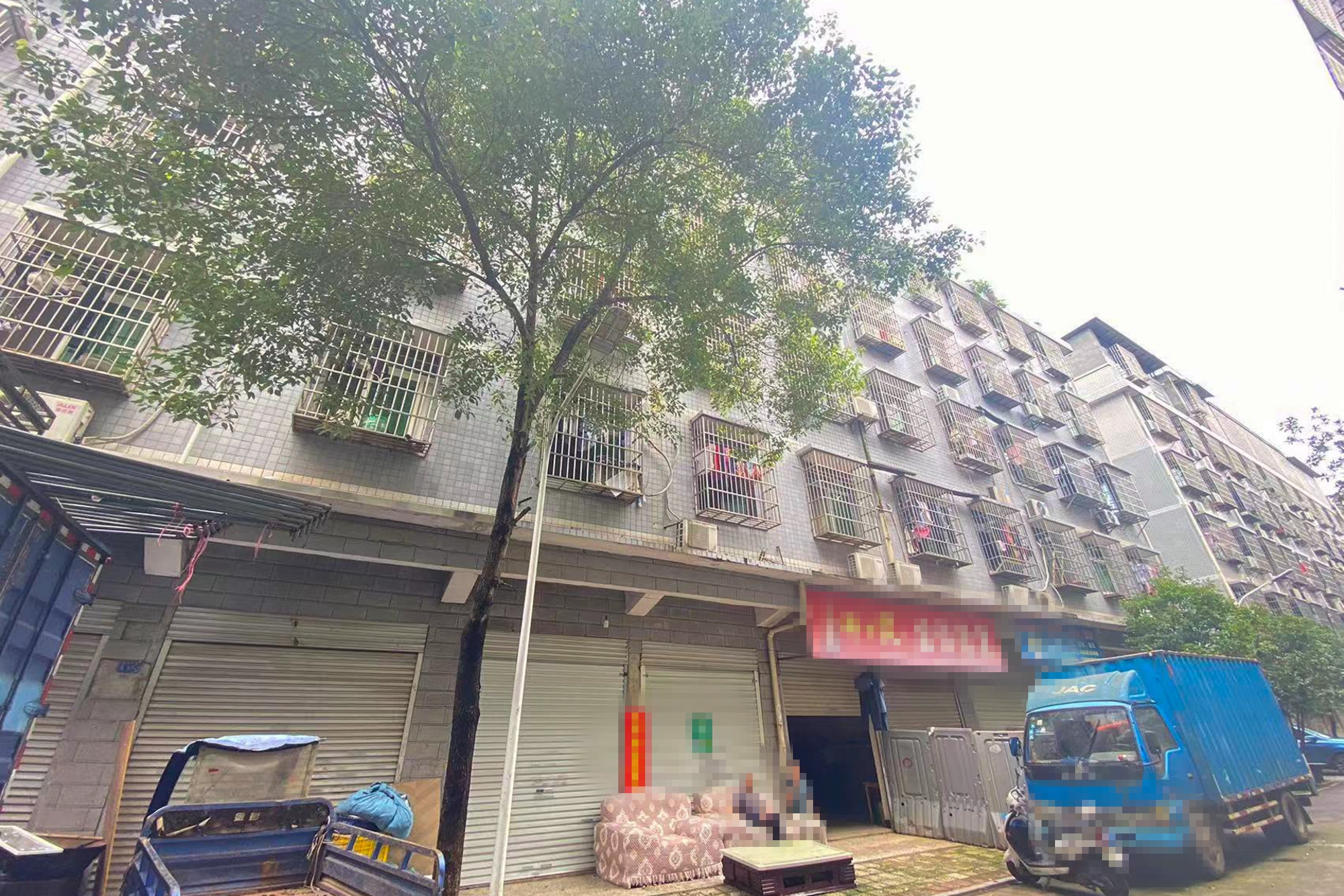 松雅安置小区 4室2厅2卫 88.0万 松雅安置小区 4室2厅2卫 88.0万其他