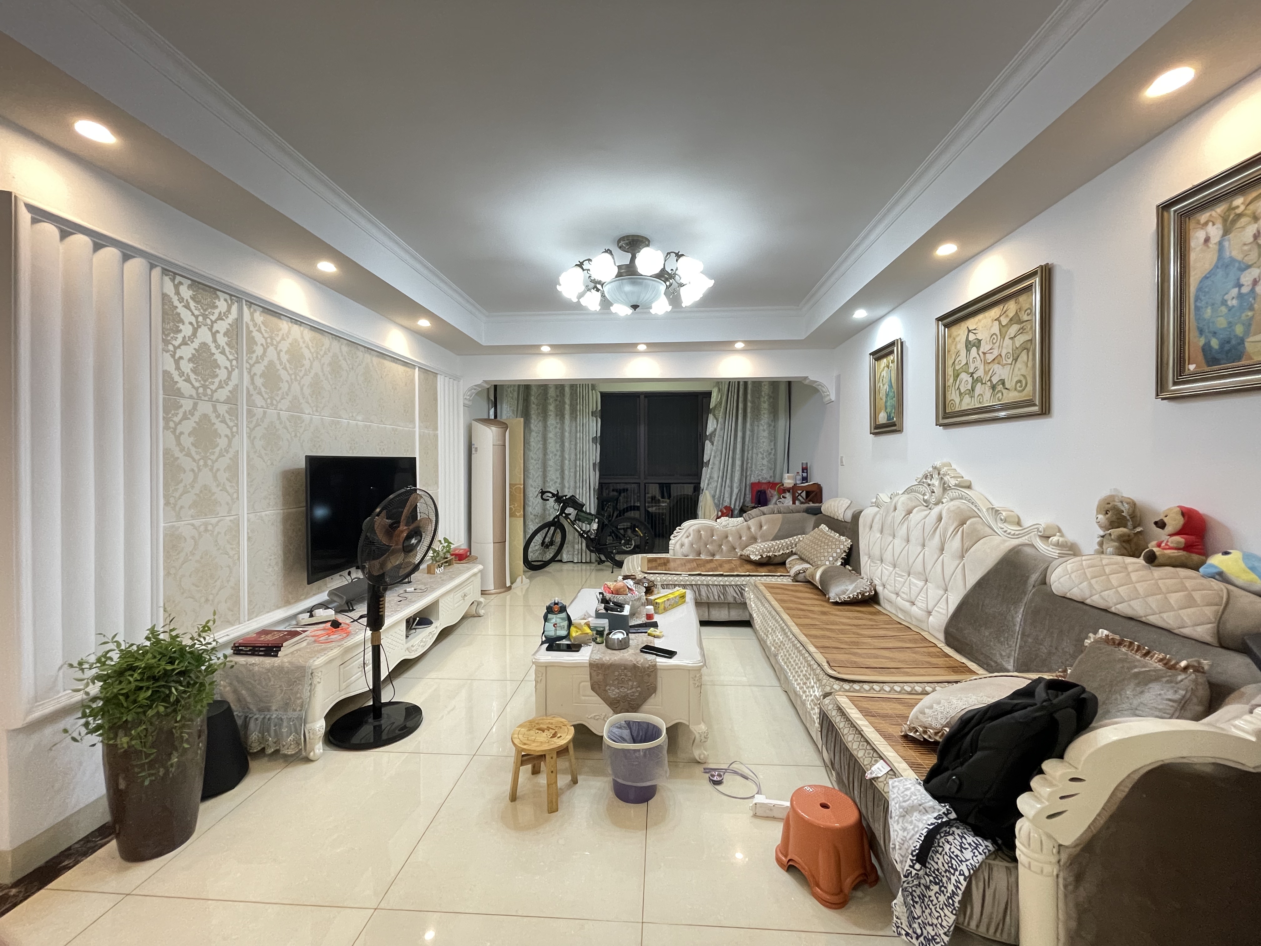 蓝溪谷 3室2厅1卫 65.0万 蓝溪谷 3室2厅1卫 65.0万室内图