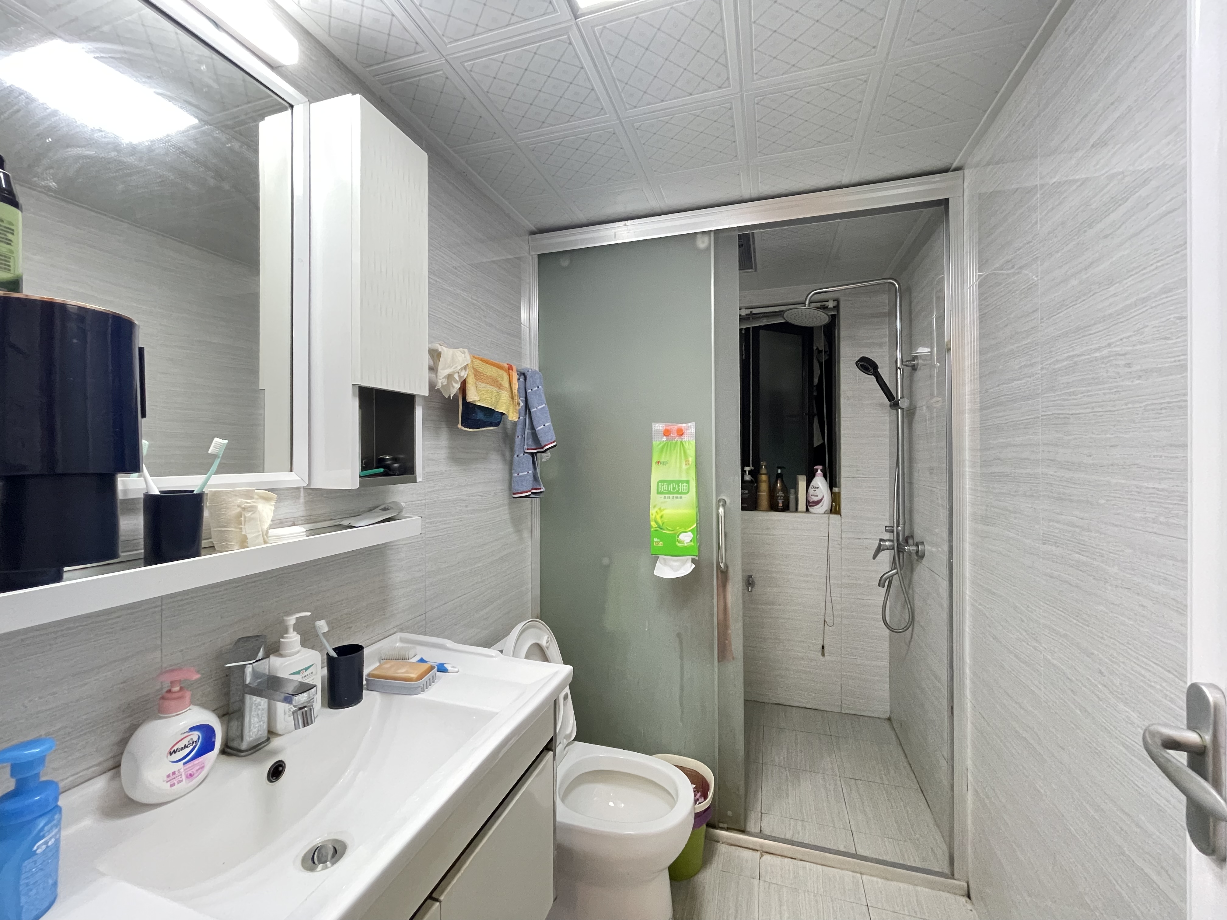 蓝溪谷 3室2厅1卫 65.0万 蓝溪谷 3室2厅1卫 65.0万室内图