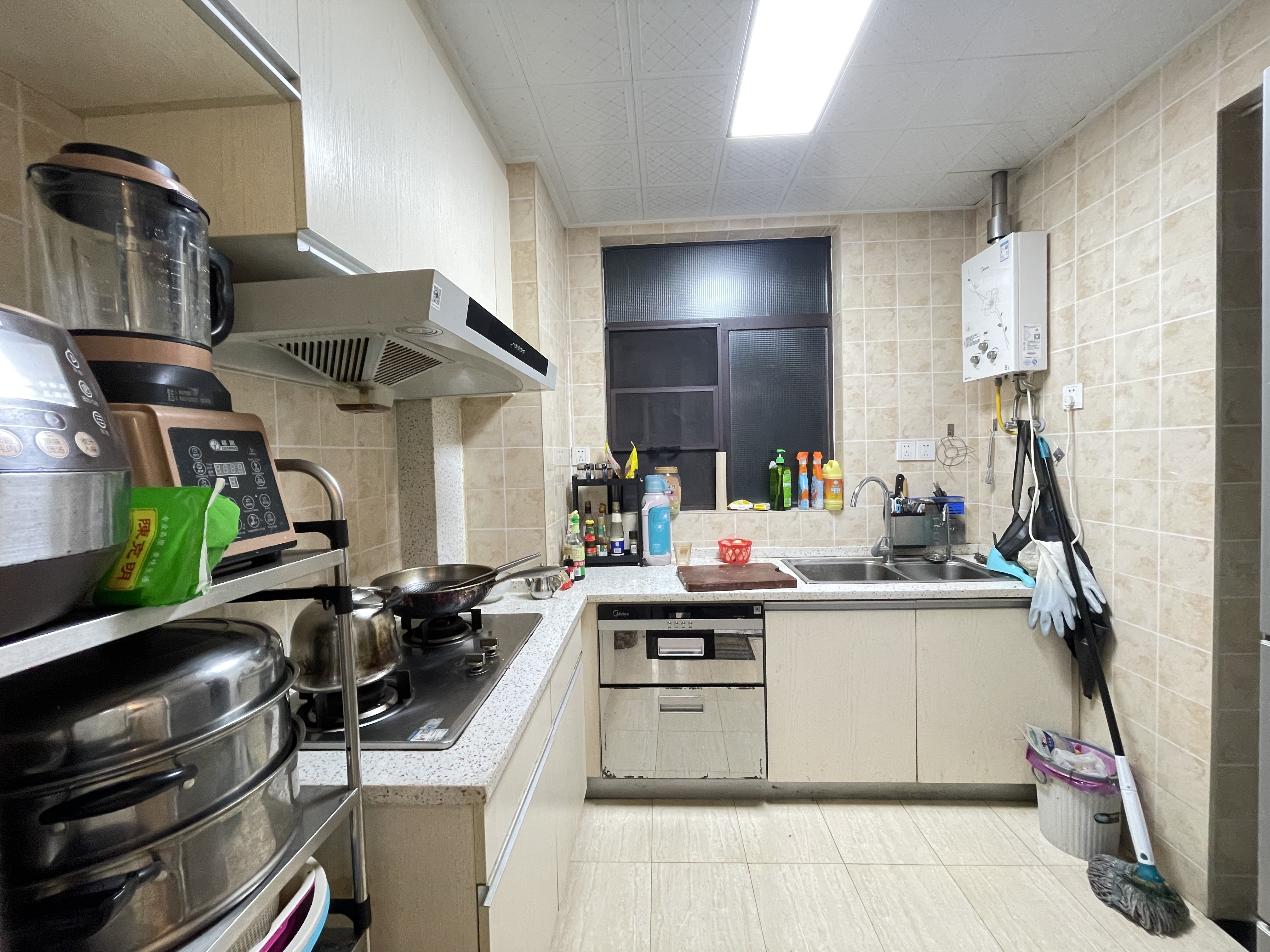 蓝溪谷 3室2厅1卫 65.0万 蓝溪谷 3室2厅1卫 65.0万室内图