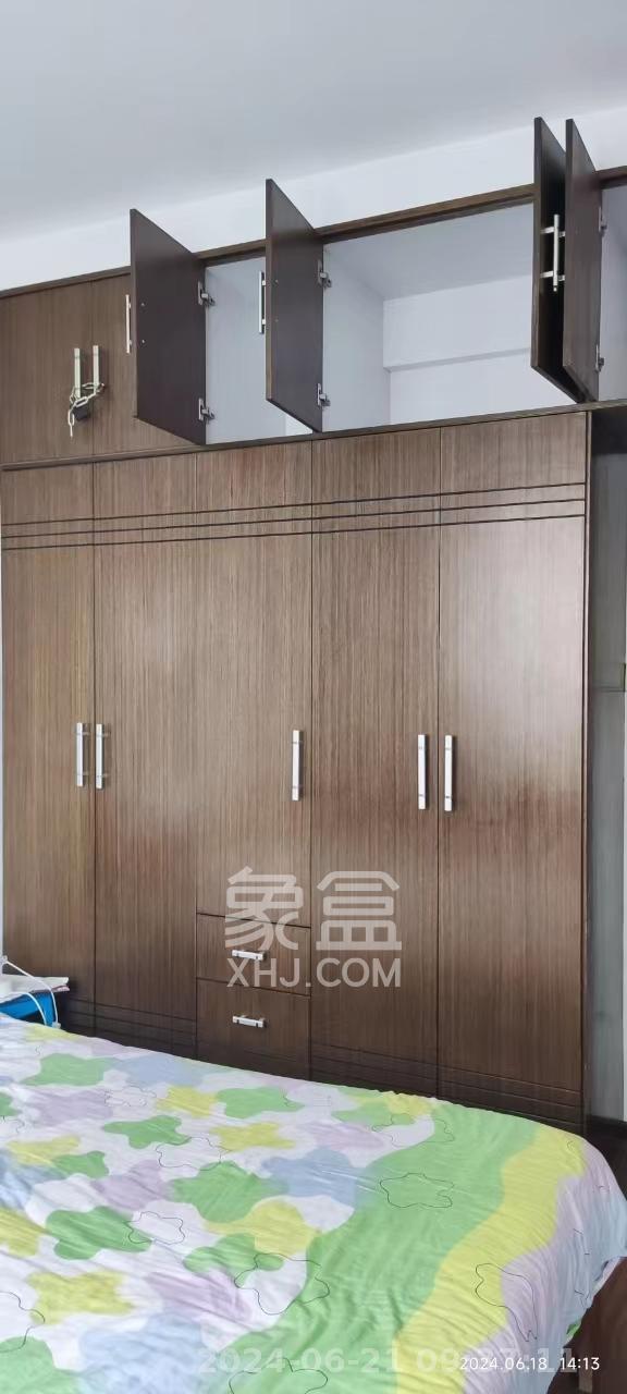 东方新世界  2室1厅1卫   2400.00元/月室内图