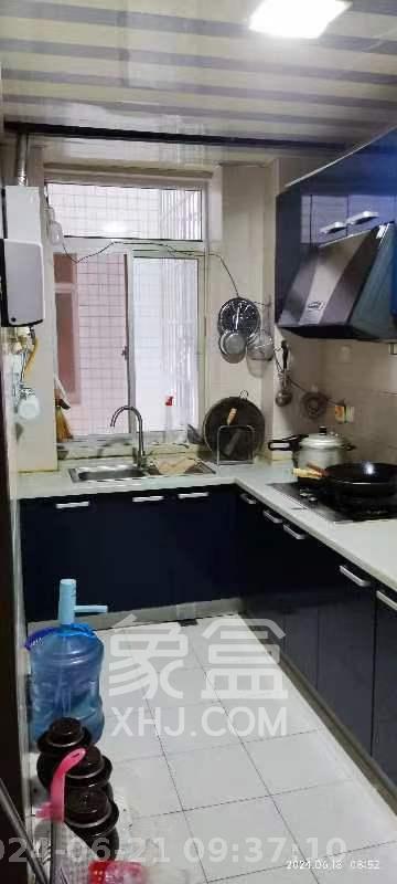 东方新世界  2室1厅1卫   2400.00元/月室内图