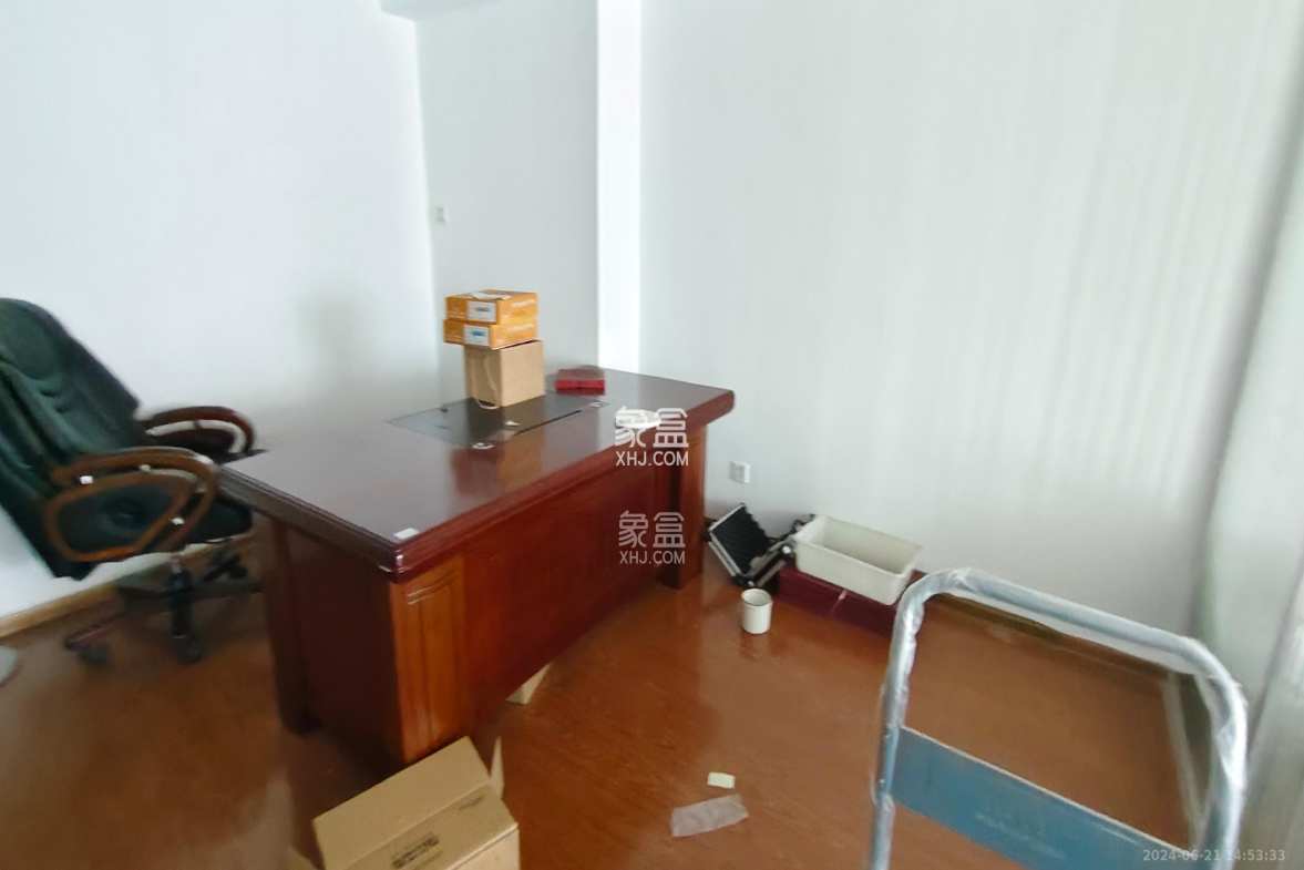 新时代广场 3室1厅1卫 3200.00元/月 新时代广场 3室1厅1卫 3200.00元/月室内图