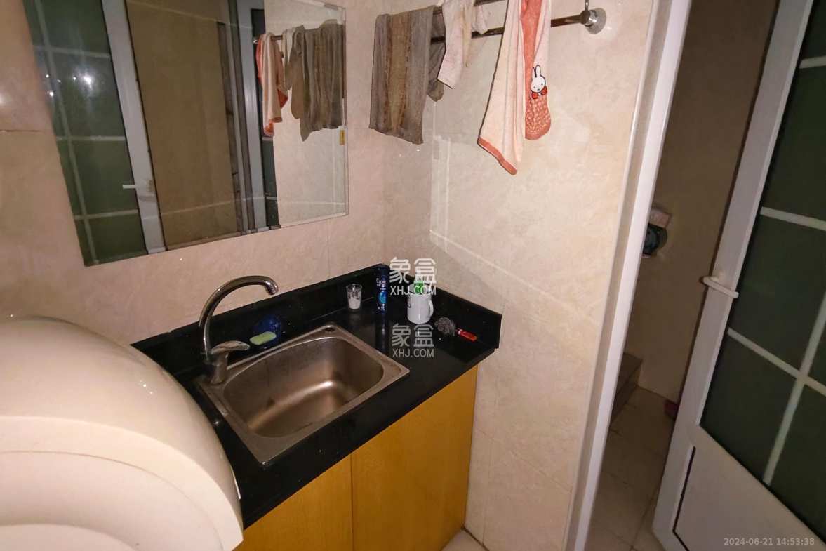 新时代广场 3室1厅1卫 3200.00元/月 新时代广场 3室1厅1卫 3200.00元/月室内图