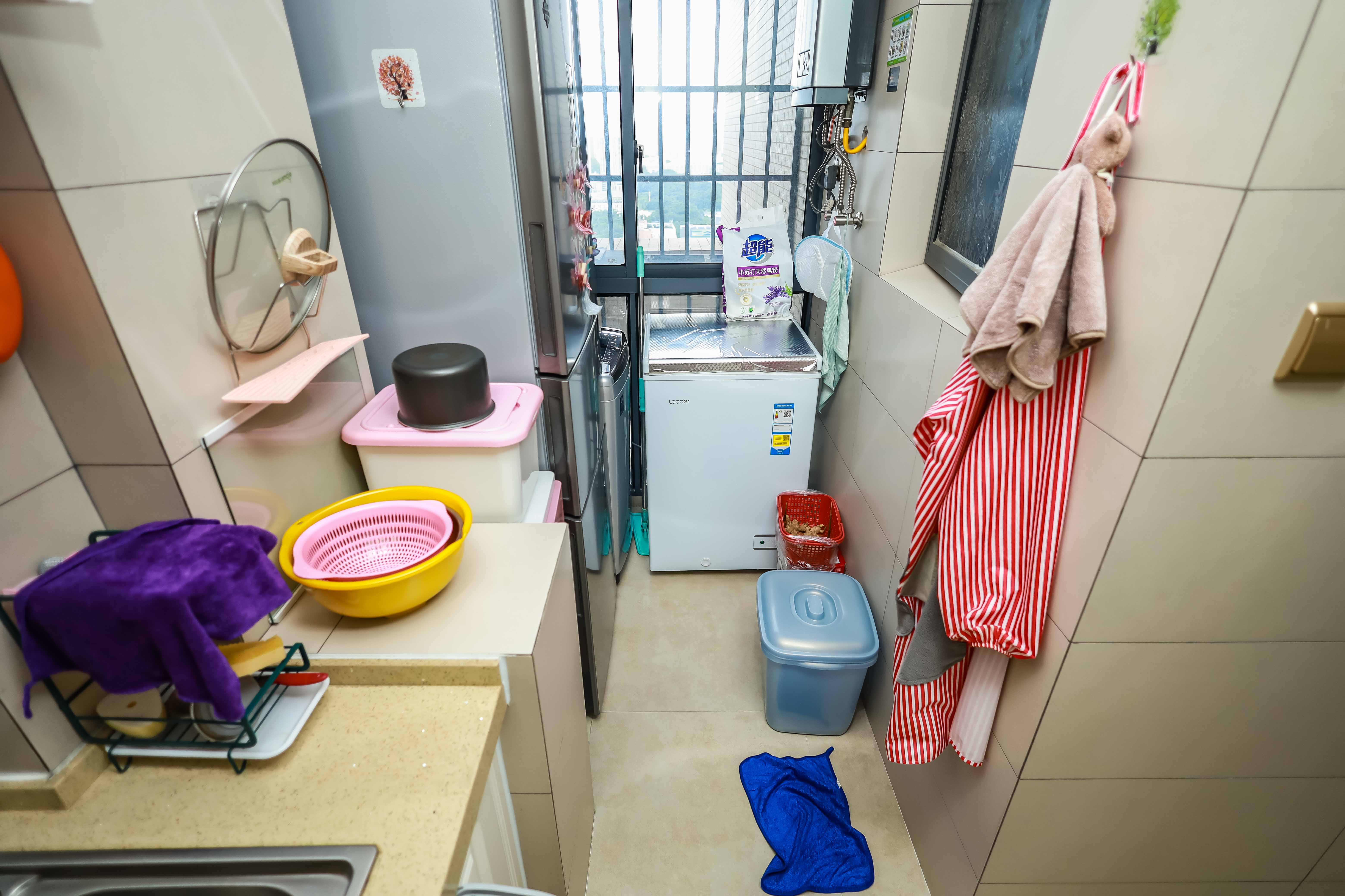保利麓谷林语B区  1室2厅1卫   98.00万厨房