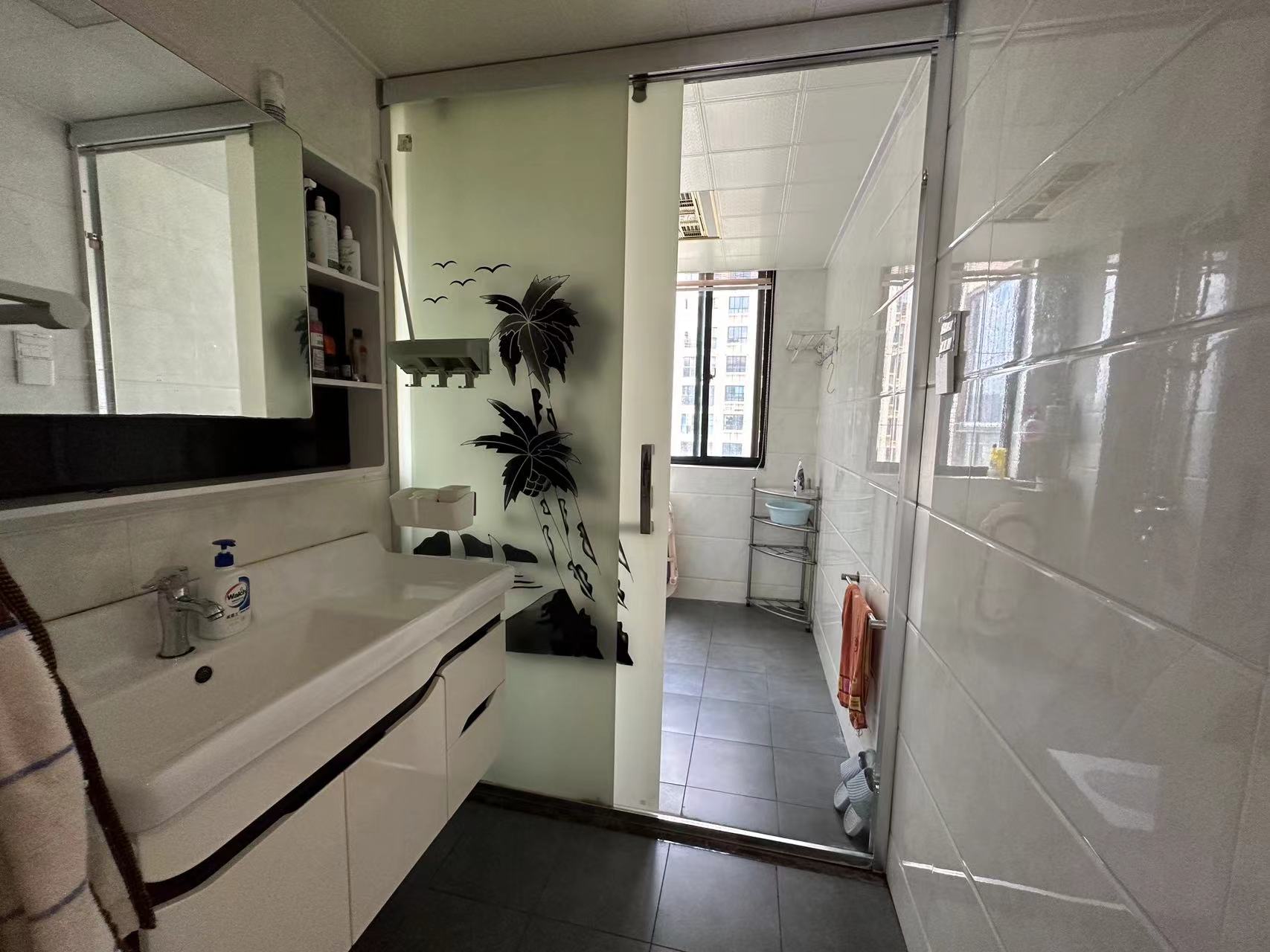 龙腾国际 4室2厅2卫 87.00万 龙腾国际 4室2厅2卫 87.00万室内图