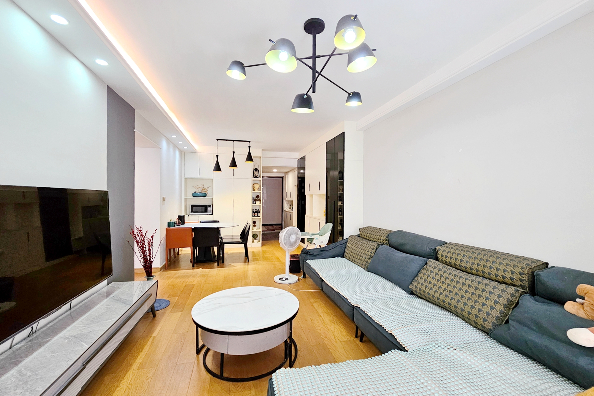 阳光城尚东湾青柠园  3室2厅2卫    103.8万客厅