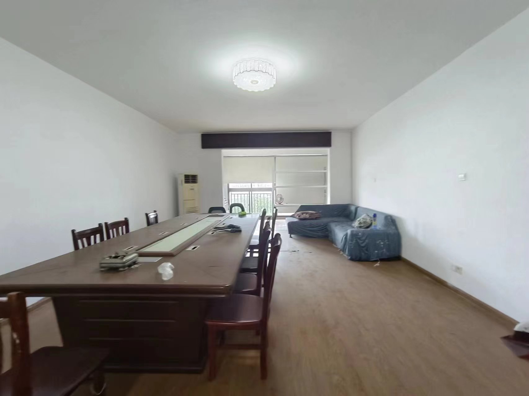 水岸春天 5室2厅2卫 90.0万 水岸春天 5室2厅2卫 90.0万室内图