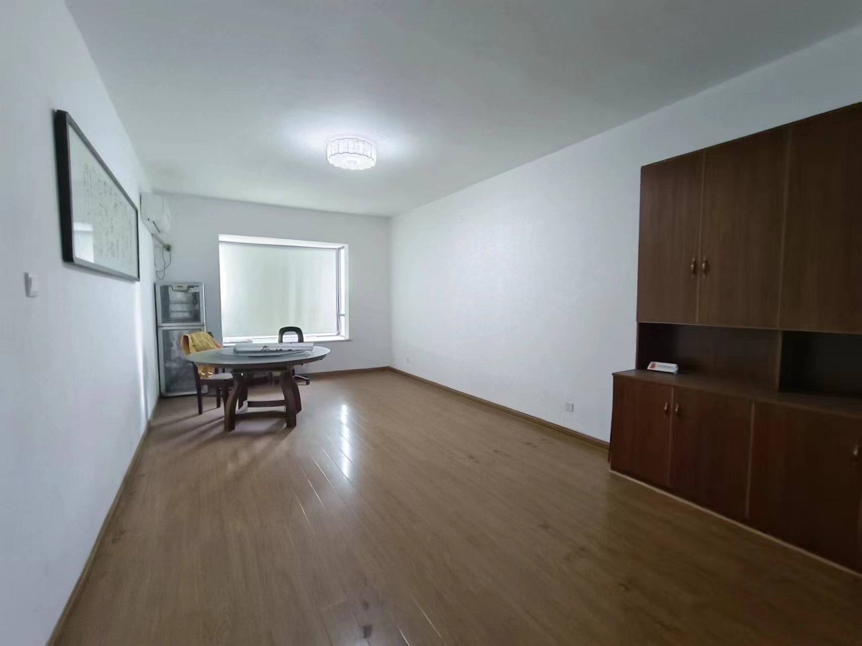 水岸春天 5室2厅2卫 90.0万 水岸春天 5室2厅2卫 90.0万室内图