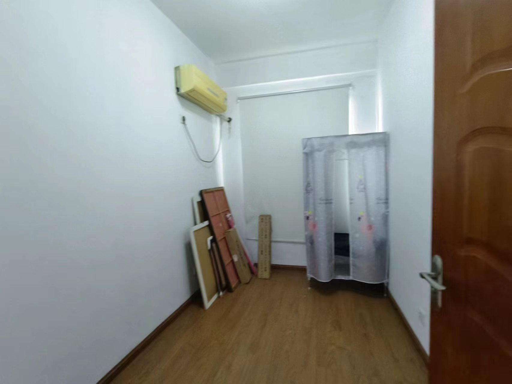 水岸春天 5室2厅2卫 90.0万 水岸春天 5室2厅2卫 90.0万室内图