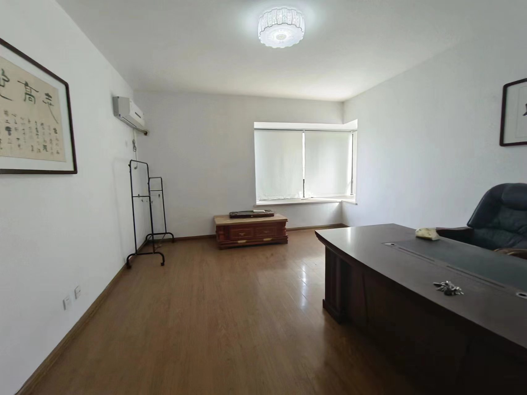 水岸春天 5室2厅2卫 90.0万 水岸春天 5室2厅2卫 90.0万室内图