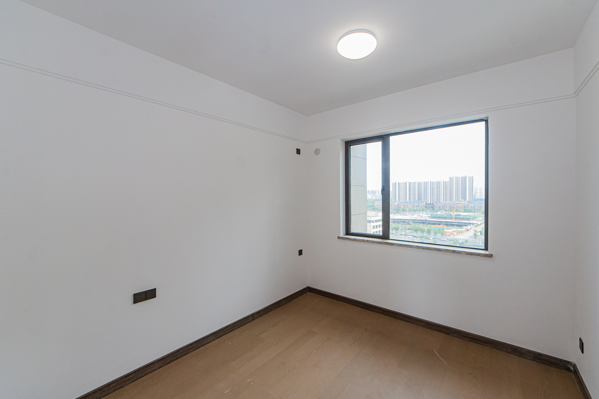 长房雍景湾  4室2厅2卫    158.0万卧室