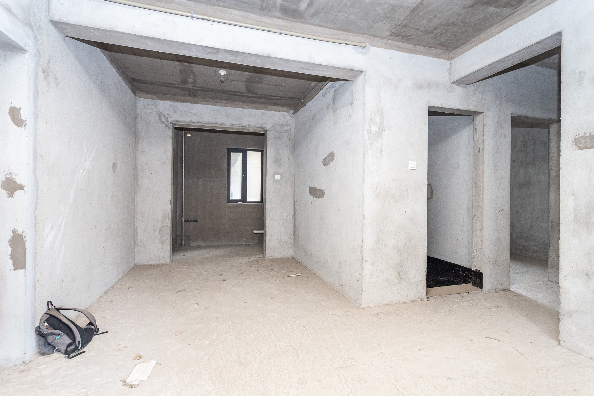 勤诚达境界城  4室2厅2卫    128.1万客厅