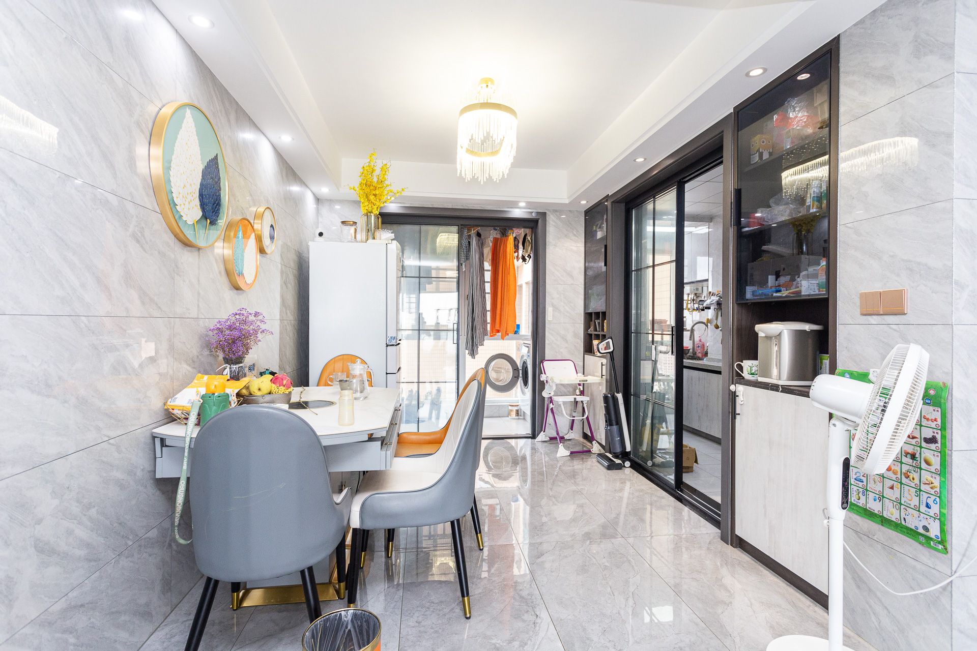 金富星悦汇 4室2厅2卫 105.0万 金富星悦汇 4室2厅2卫 105.0万客厅