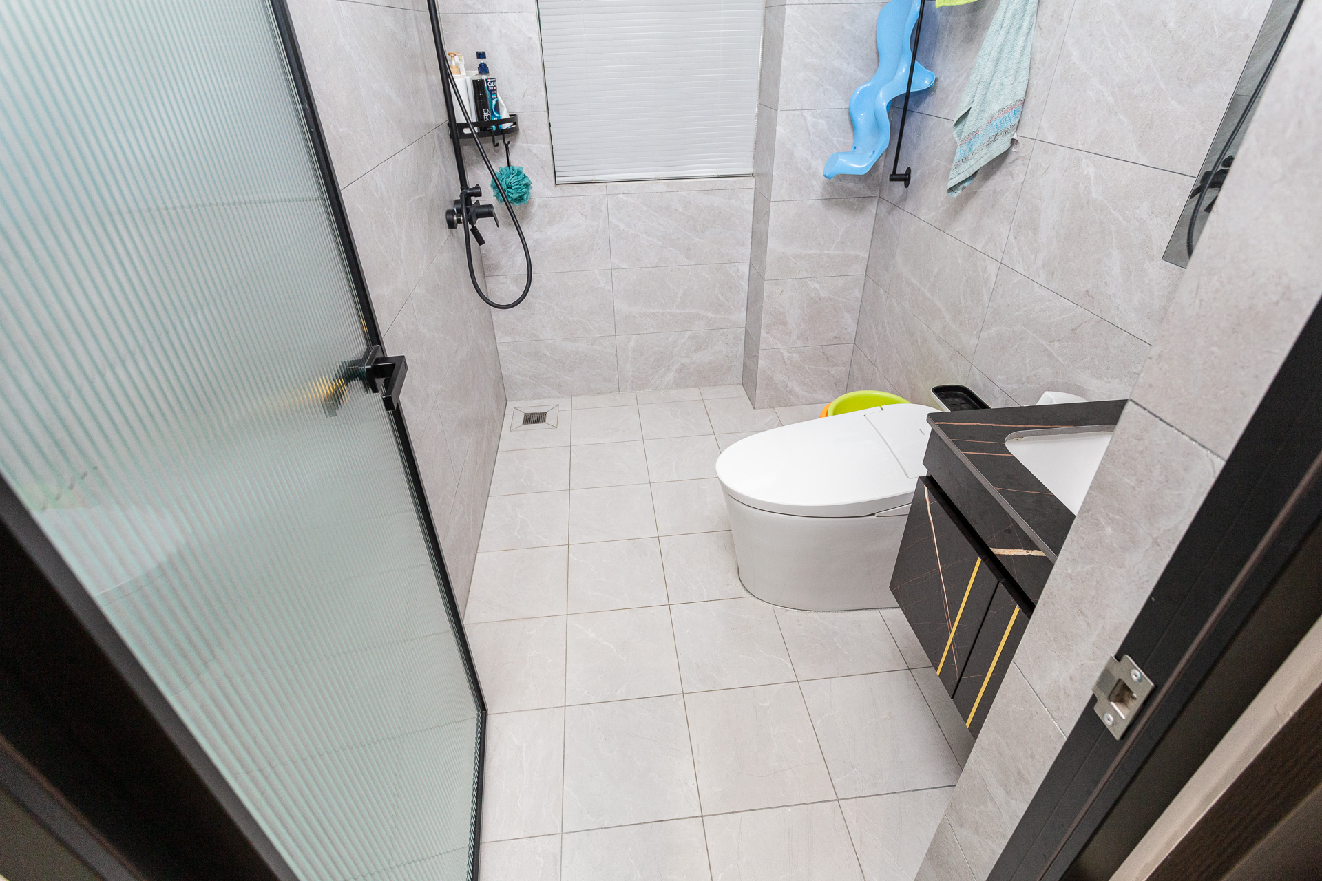 金富星悦汇 4室2厅2卫 105.0万 金富星悦汇 4室2厅2卫 105.0万卫生间