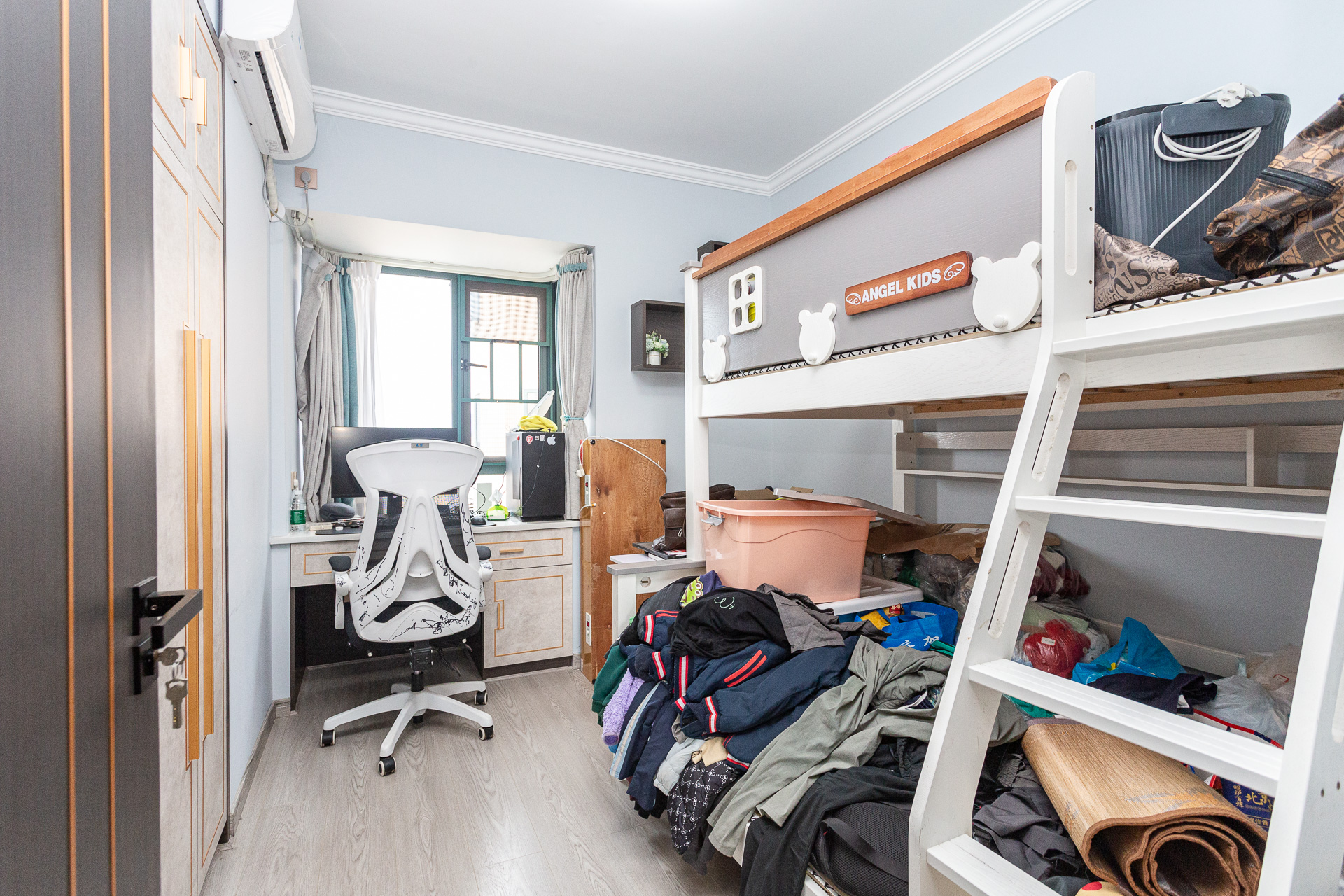 金富星悦汇 4室2厅2卫 105.0万 金富星悦汇 4室2厅2卫 105.0万卧室