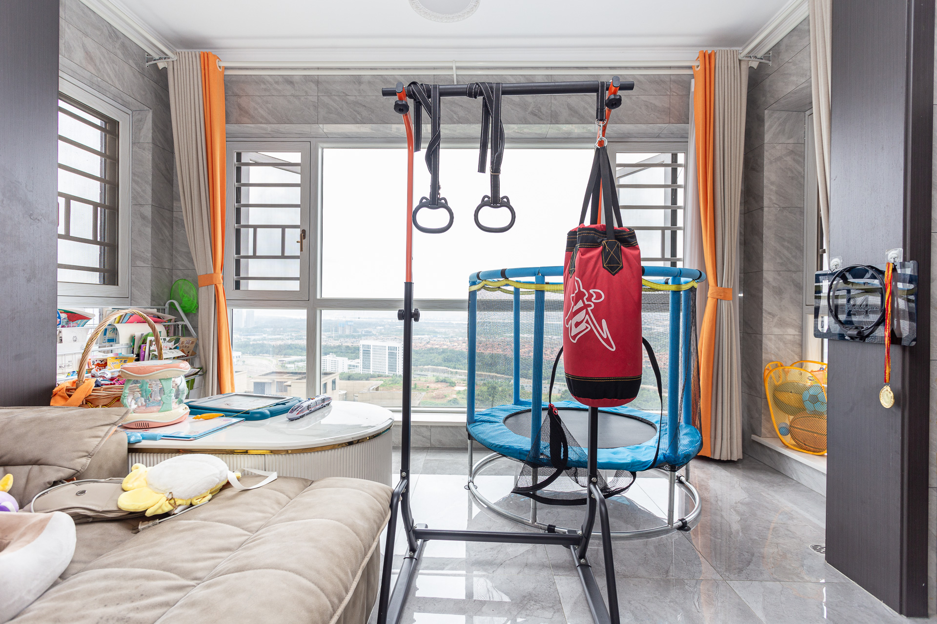 金富星悦汇 4室2厅2卫 105.0万 金富星悦汇 4室2厅2卫 105.0万阳台