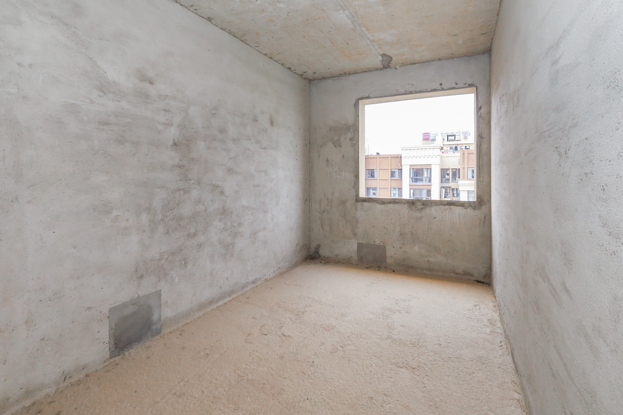 中铁西江悦一期  4室2厅1卫    115.0万其他