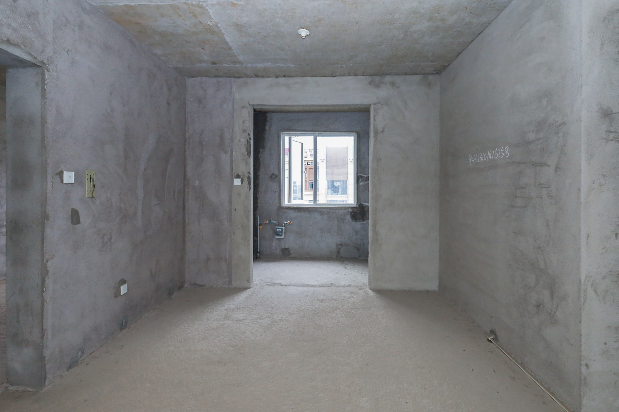 中铁西江悦一期  4室2厅1卫    115.0万其他