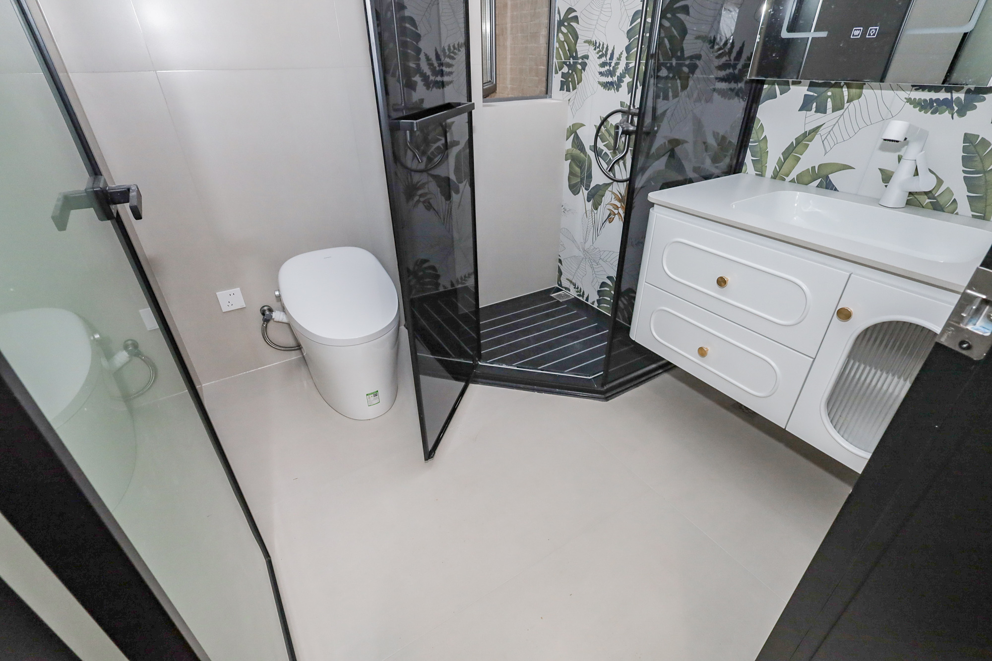 八方小区B区  3室2厅2卫    475.0万卫生间