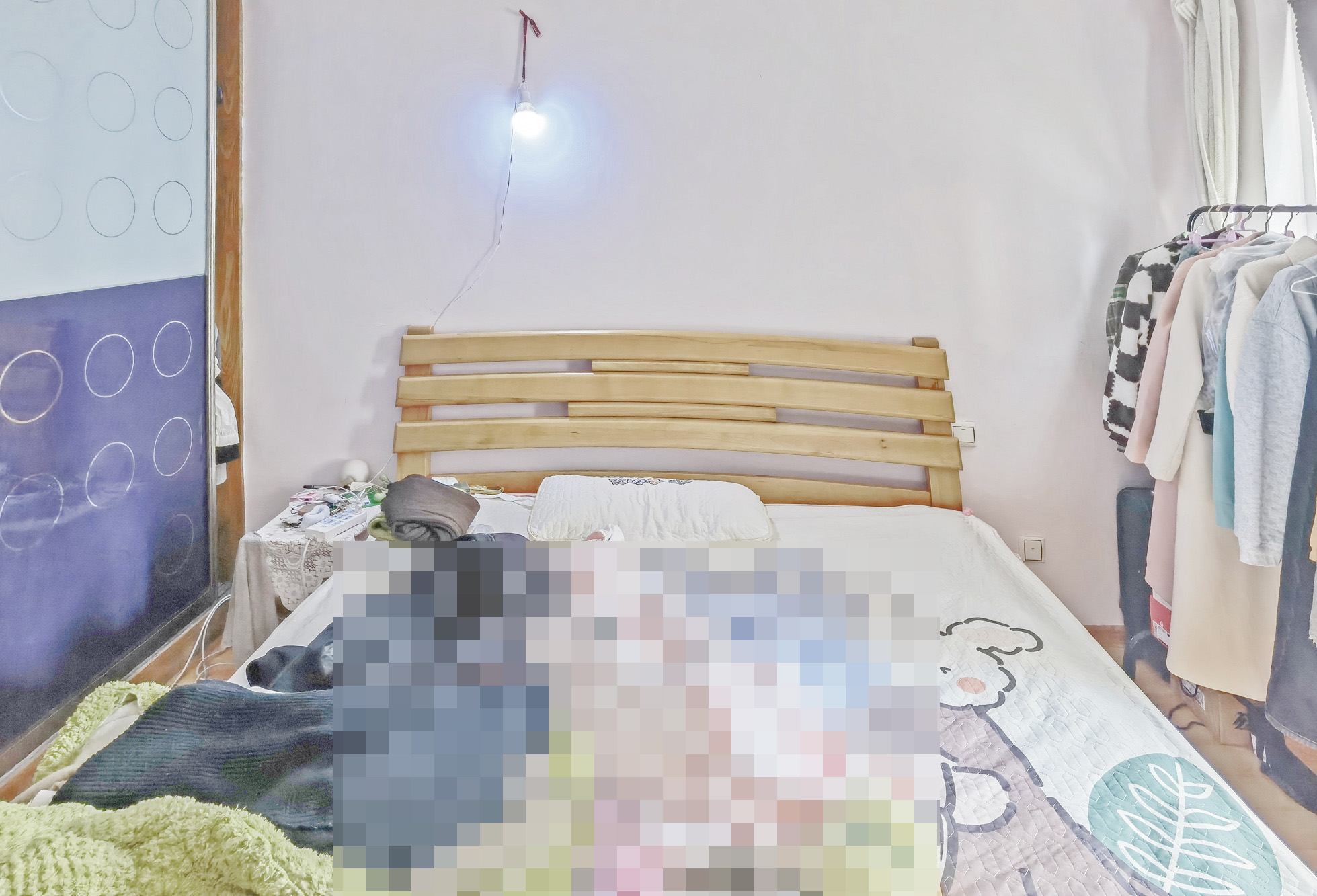 枫林美景  2室2厅2卫   72.00万卧室
