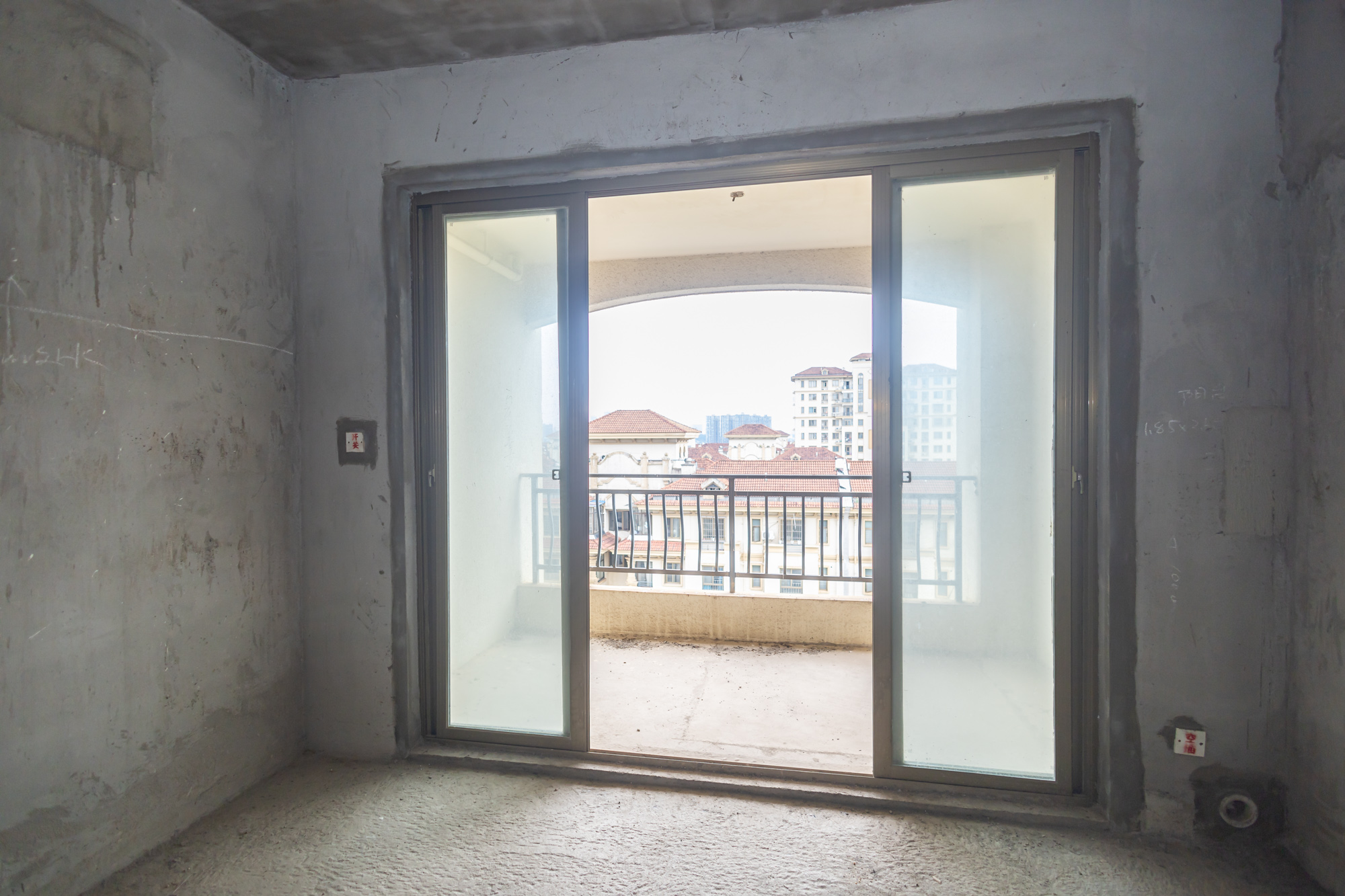 碧桂园威尼斯城 3室2厅1卫 56.8万 碧桂园威尼斯城 3室2厅1卫 56.8万阳台