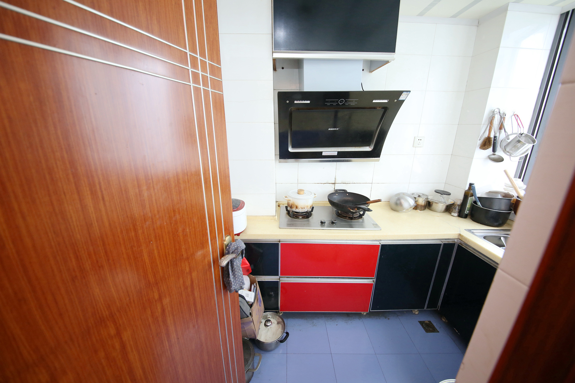 湘域中央  2室2厅1卫    75.0万厨房